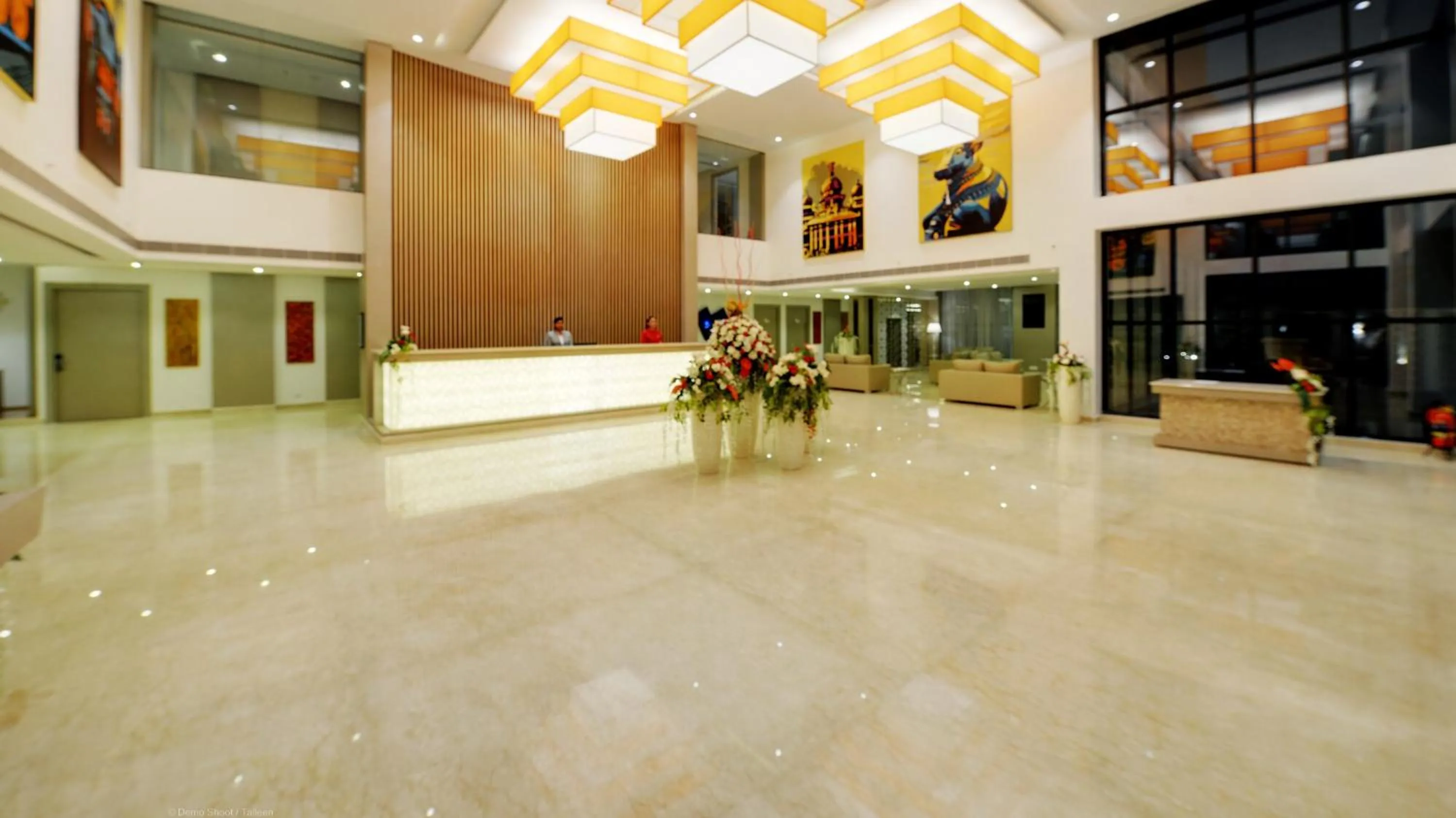 Lobby or reception in Ramada by Wyndham Bengaluru Yelahanka