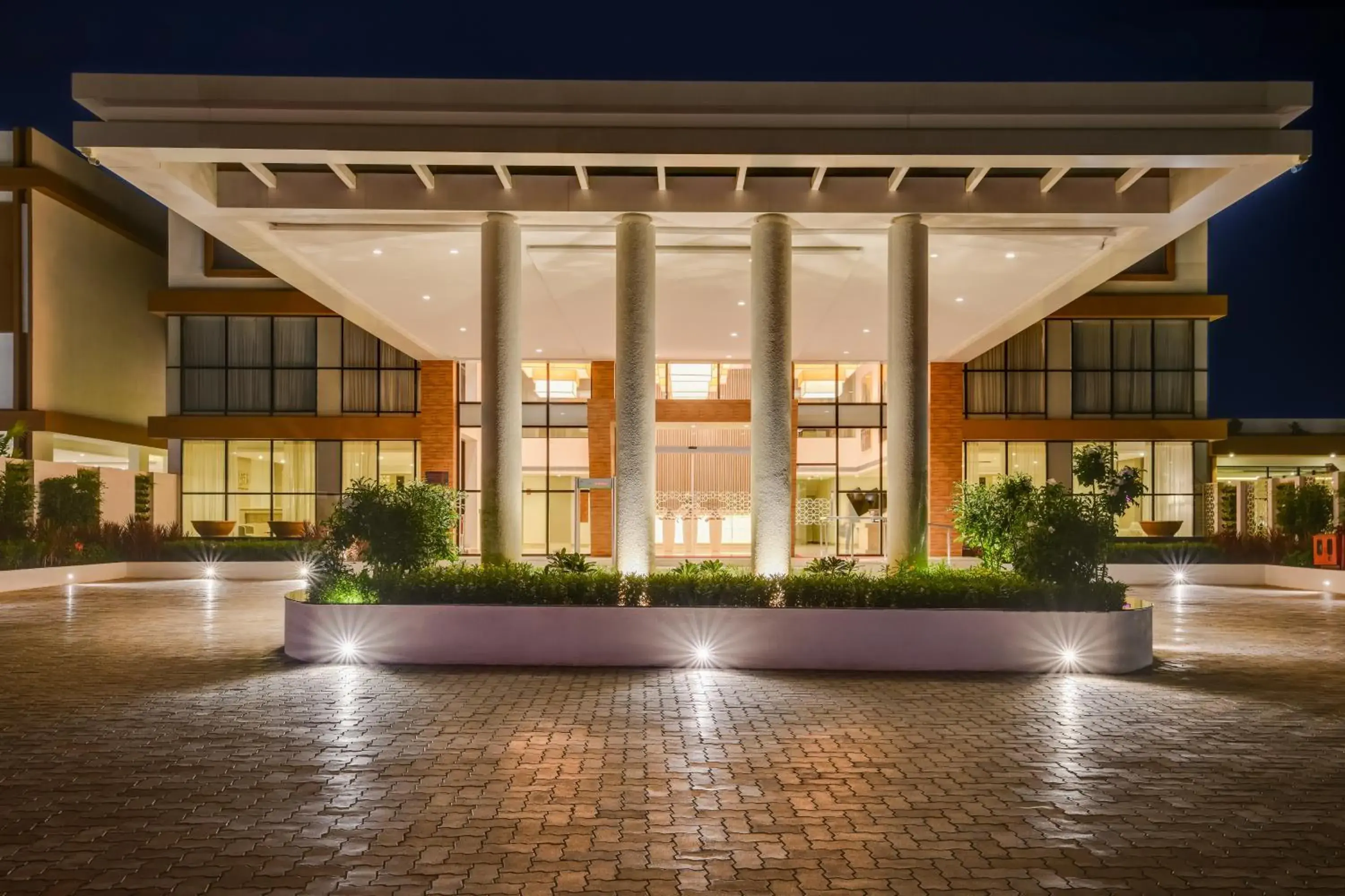 Facade/entrance in Ramada by Wyndham Bengaluru Yelahanka Facade/entrance in Ramada by Wyndham Bengaluru Yelahanka