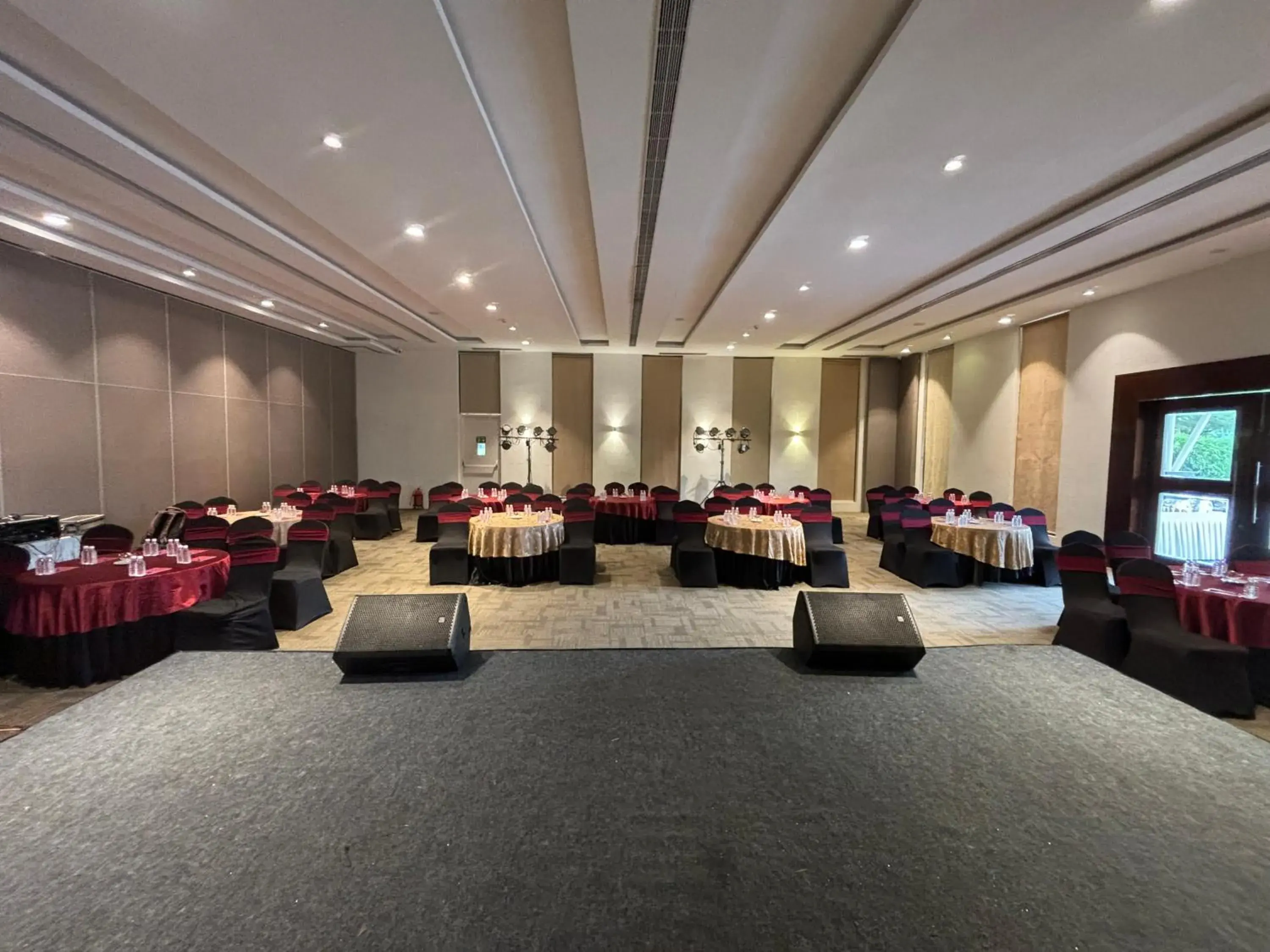 Restaurant/places to eat in Ramada by Wyndham Bengaluru Yelahanka Restaurant/places to eat in Ramada by Wyndham Bengaluru Yelahanka