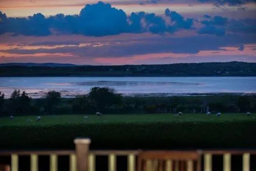 Night in Keanes of Curraheen, Bar, Restaurant & Accommodation