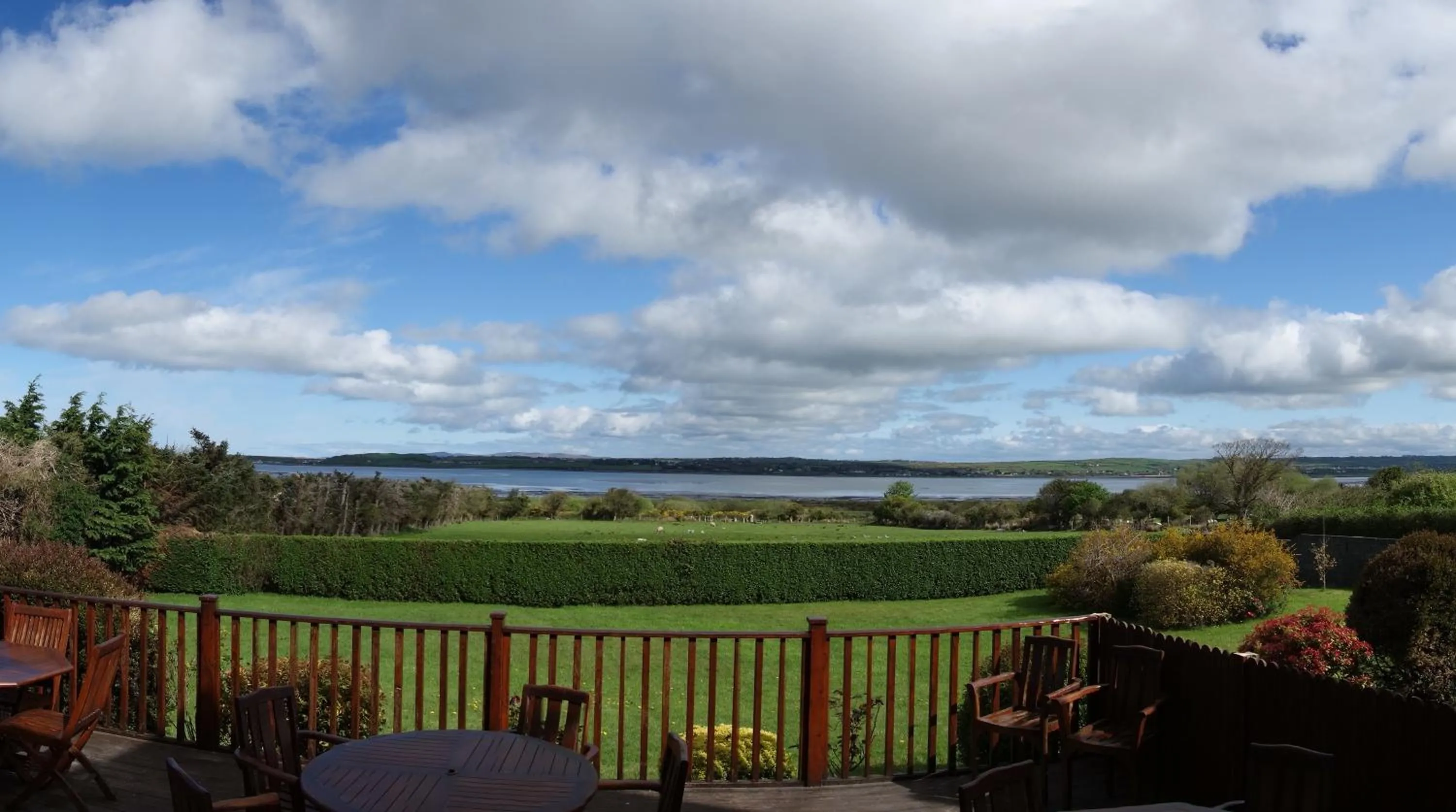 Day in Keanes of Curraheen, Bar, Restaurant & Accommodation