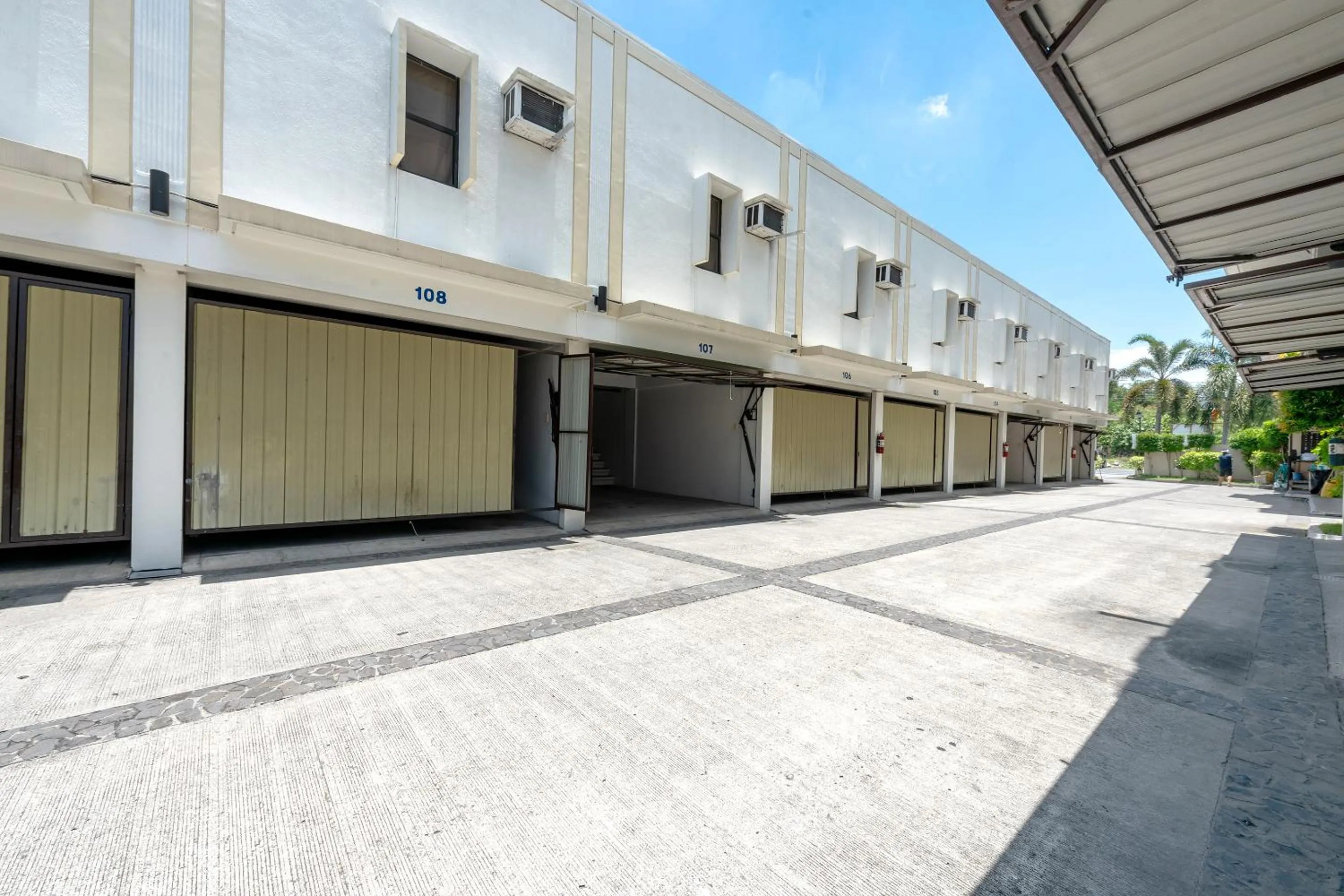 Property Building in Capital O 176 Bliss Hotel