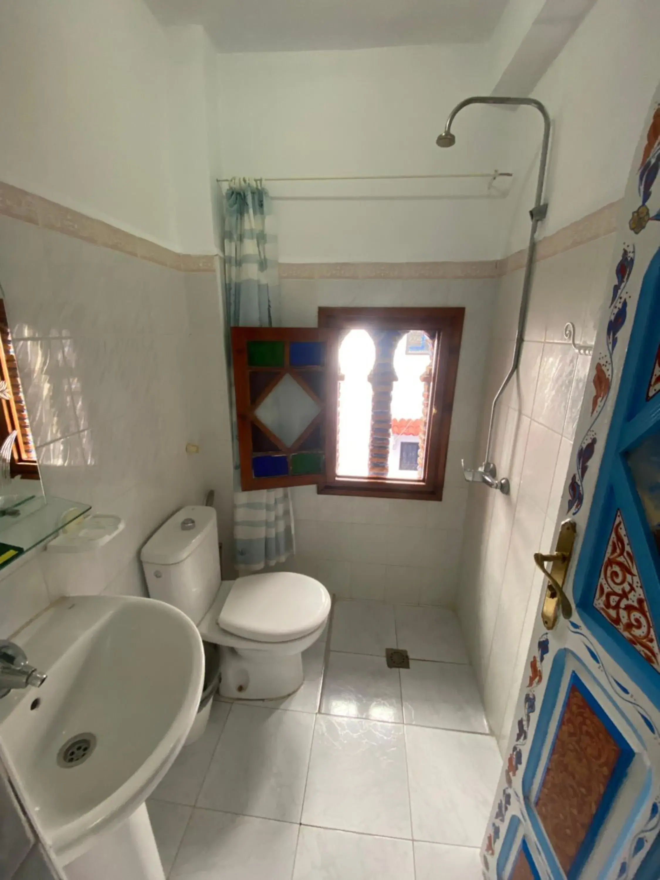 Single Room with Shared Bathroom - single occupancy in Hotel Casa Khaldi Single Room with Shared Bathroom - single occupancy in Hotel Casa Khaldi