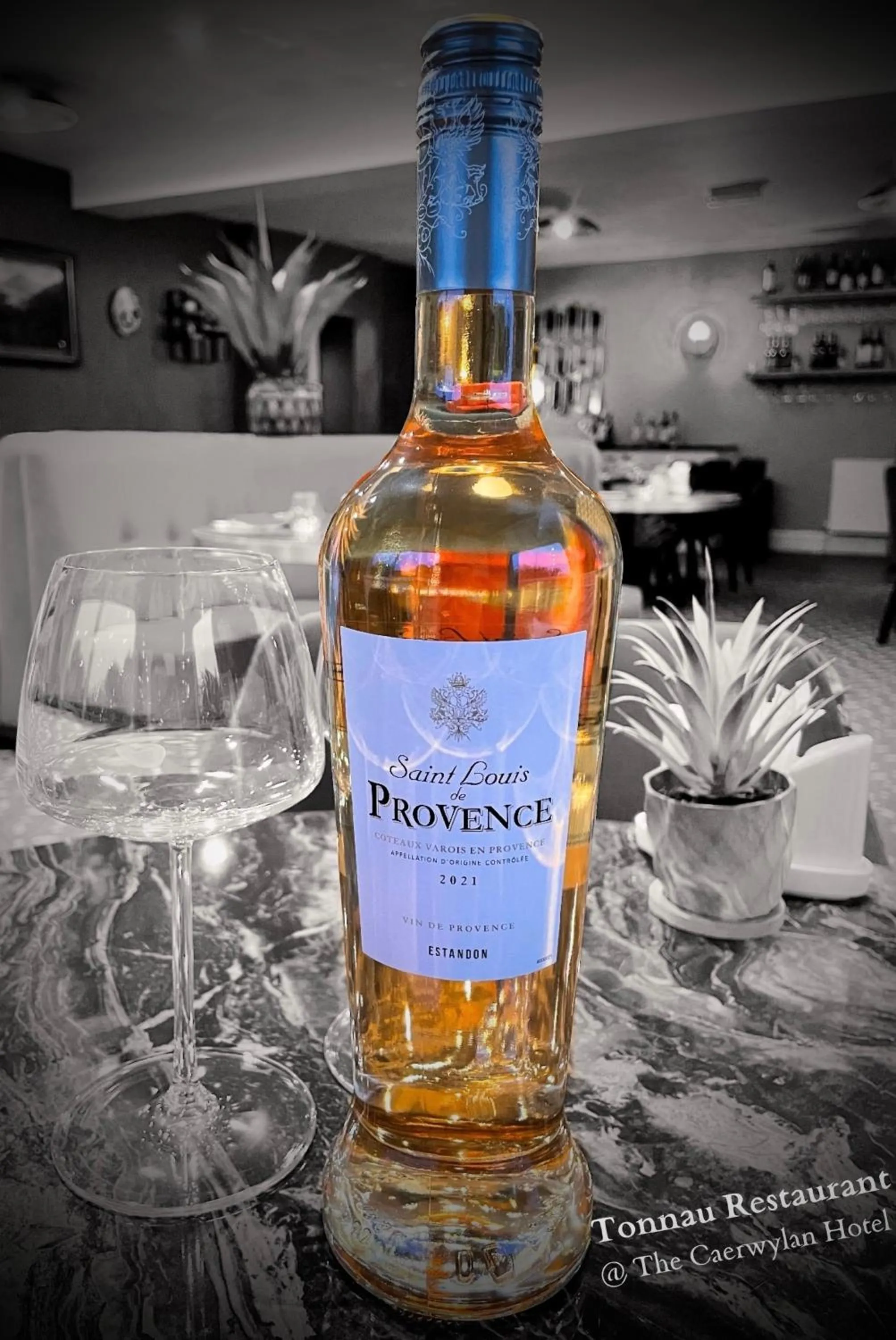 Alcoholic drinks in Caerwylan Hotel