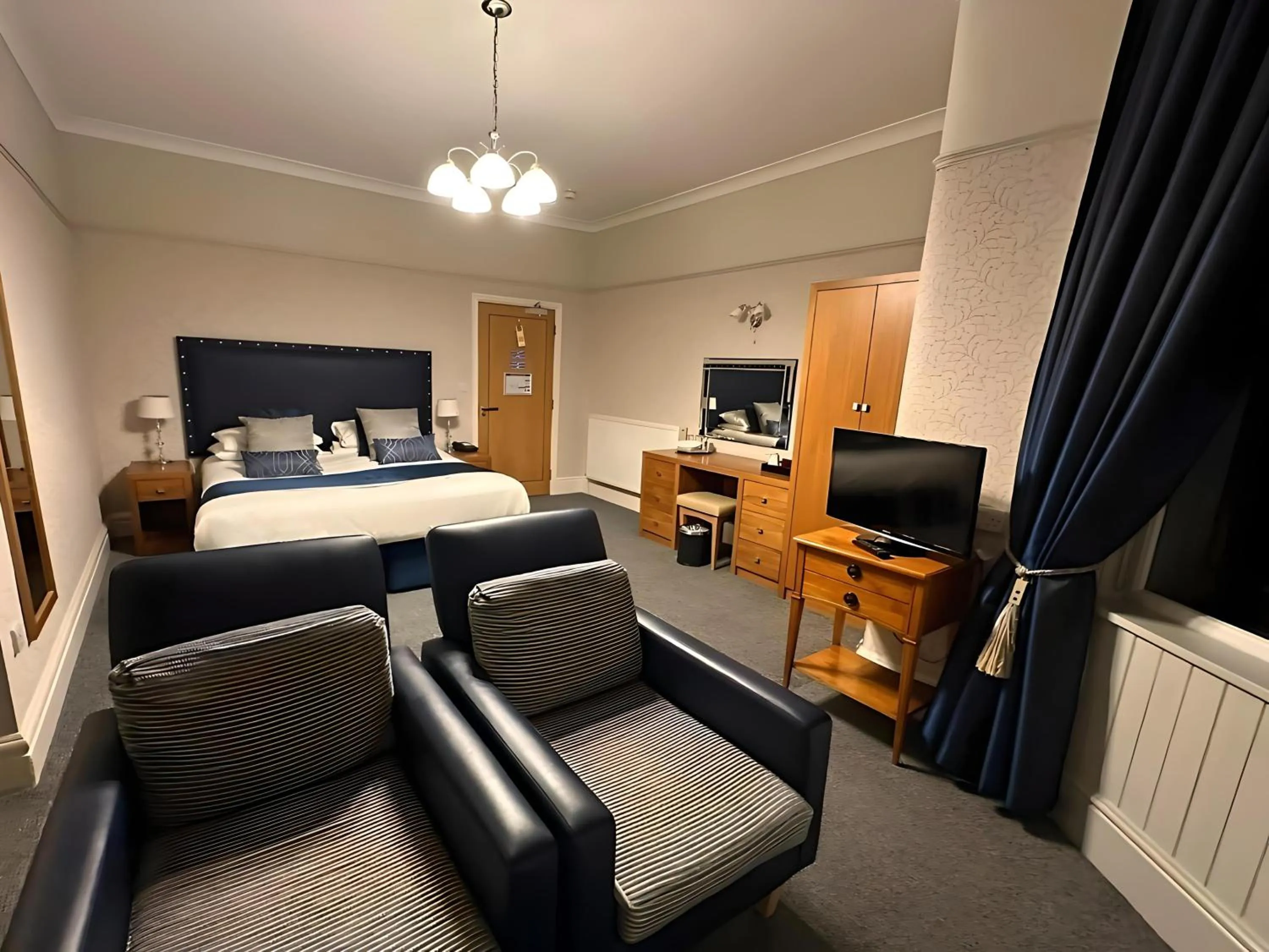 Bed in Caerwylan Hotel