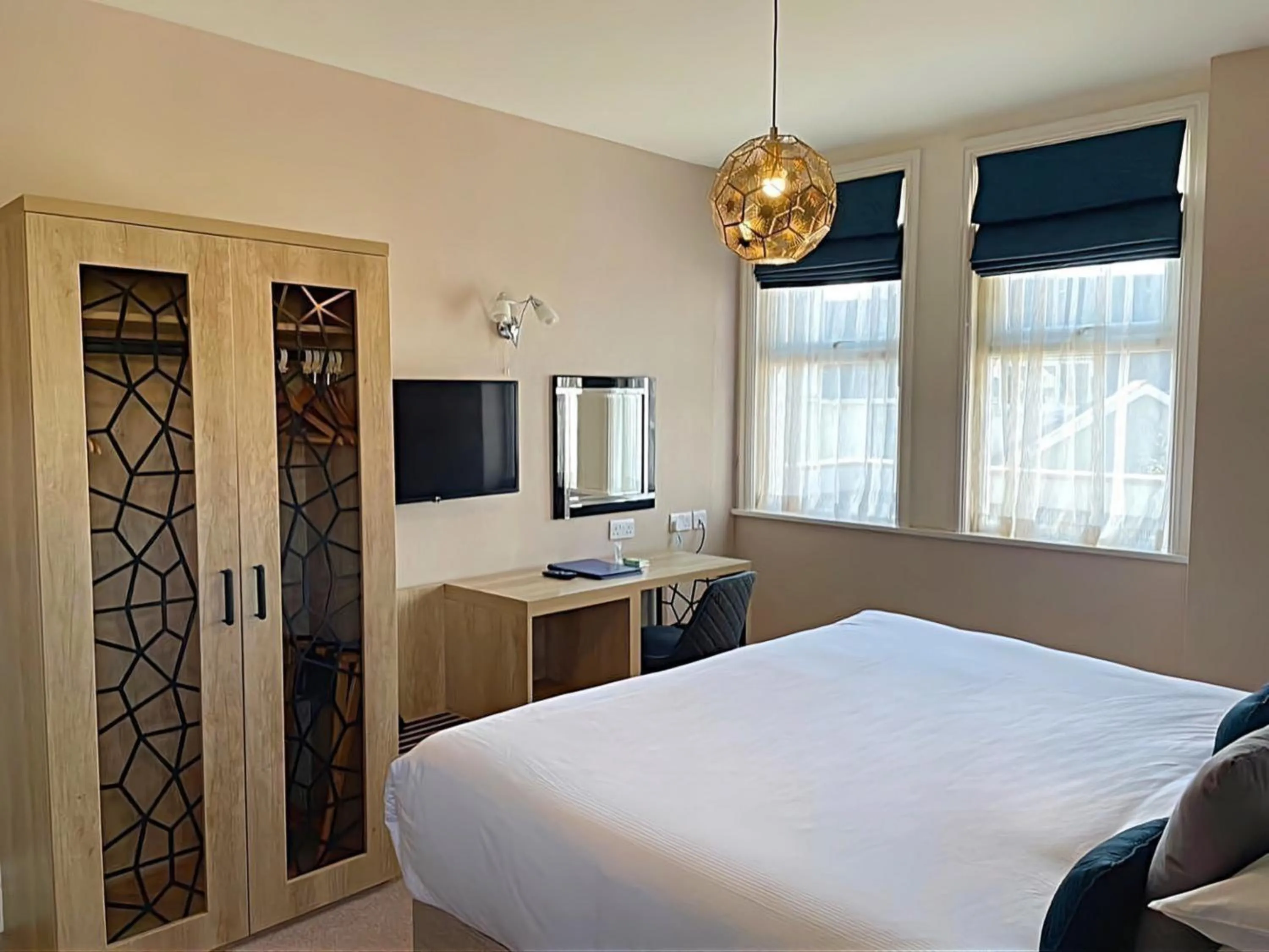 Bed in Caerwylan Hotel