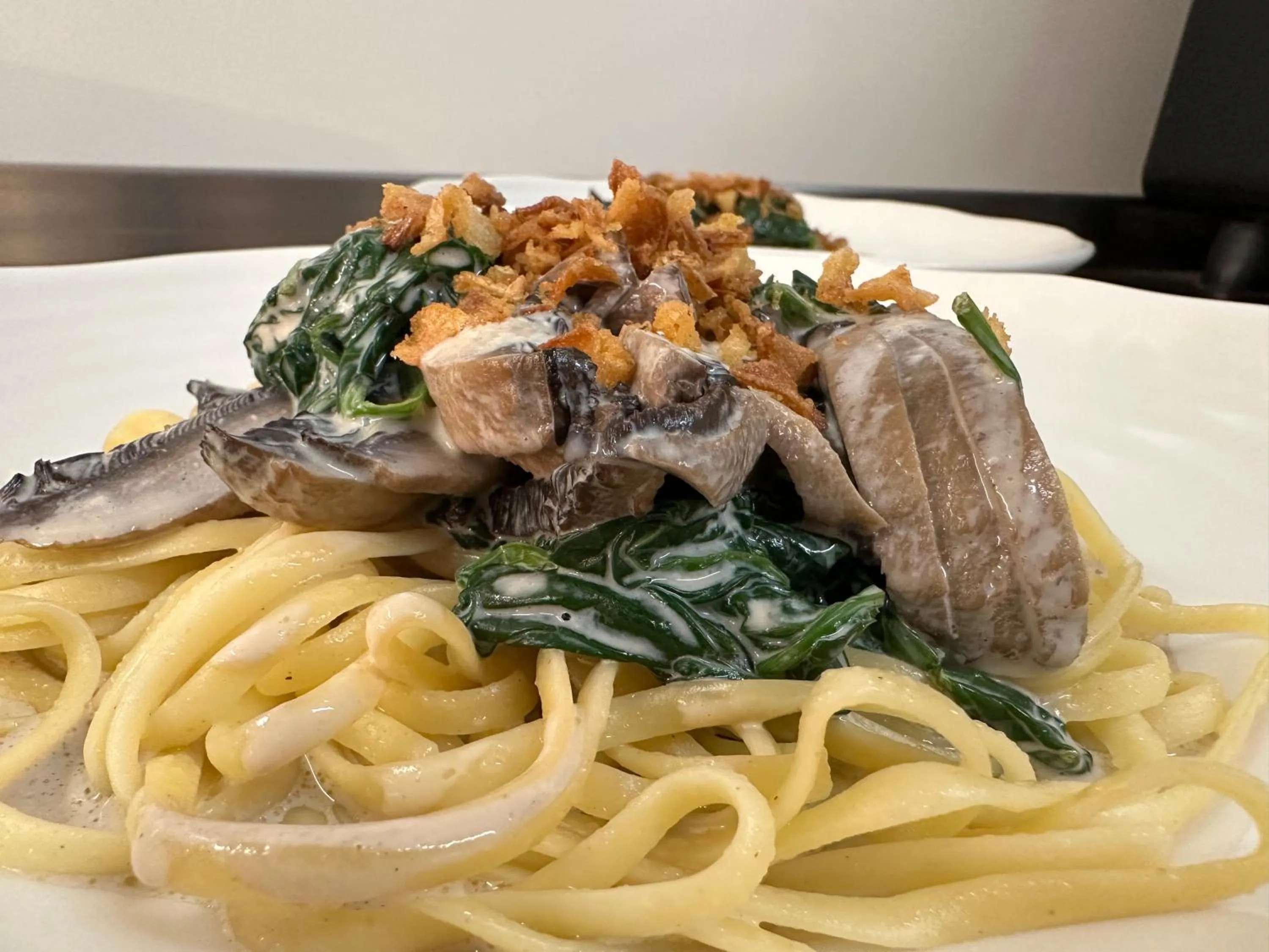 Restaurant/places to eat in Caerwylan Hotel