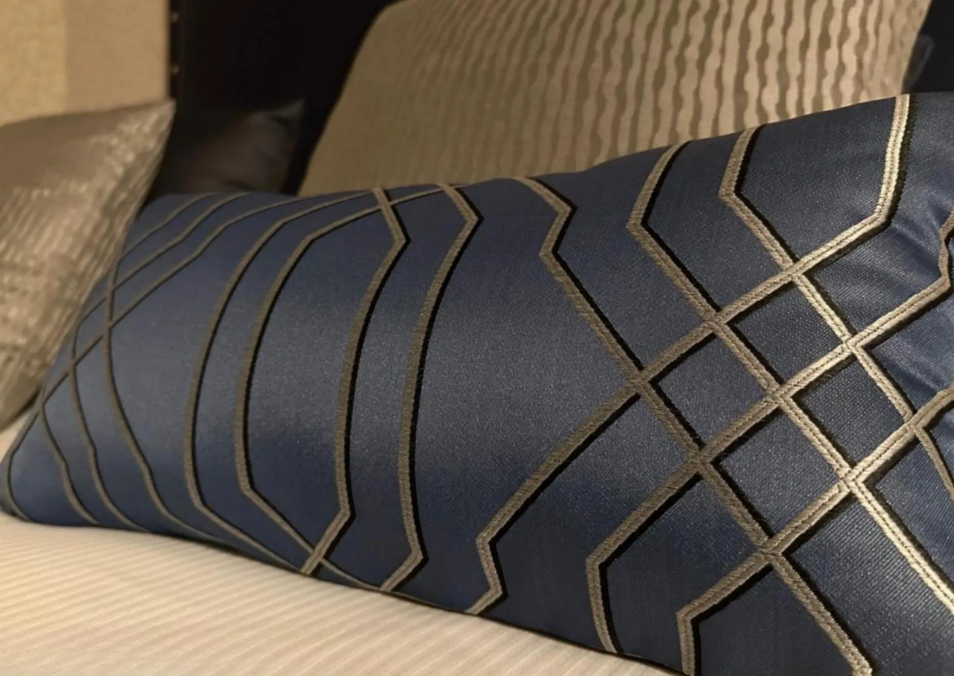 Bed in Caerwylan Hotel