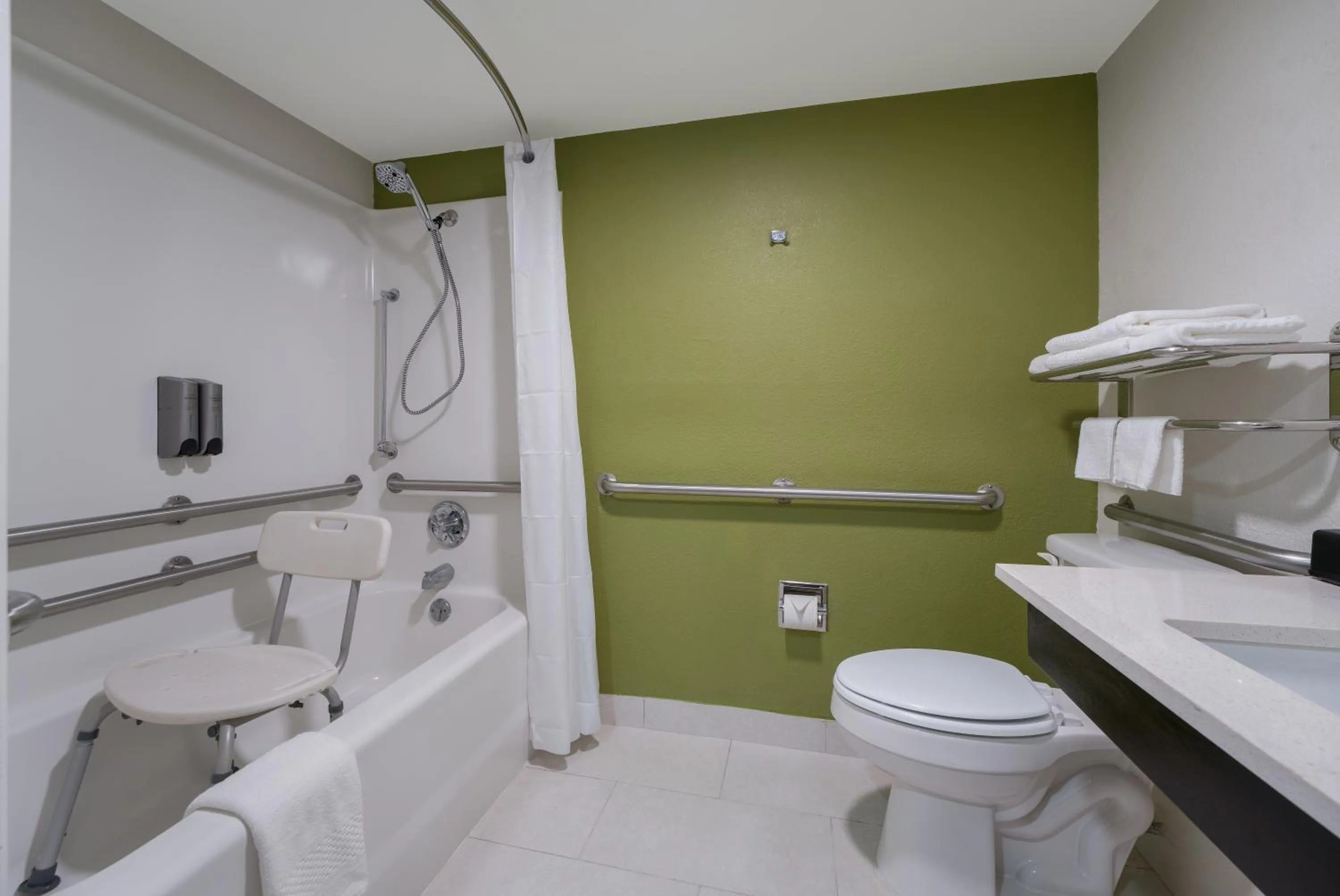 Bathroom in Rodeway Inn