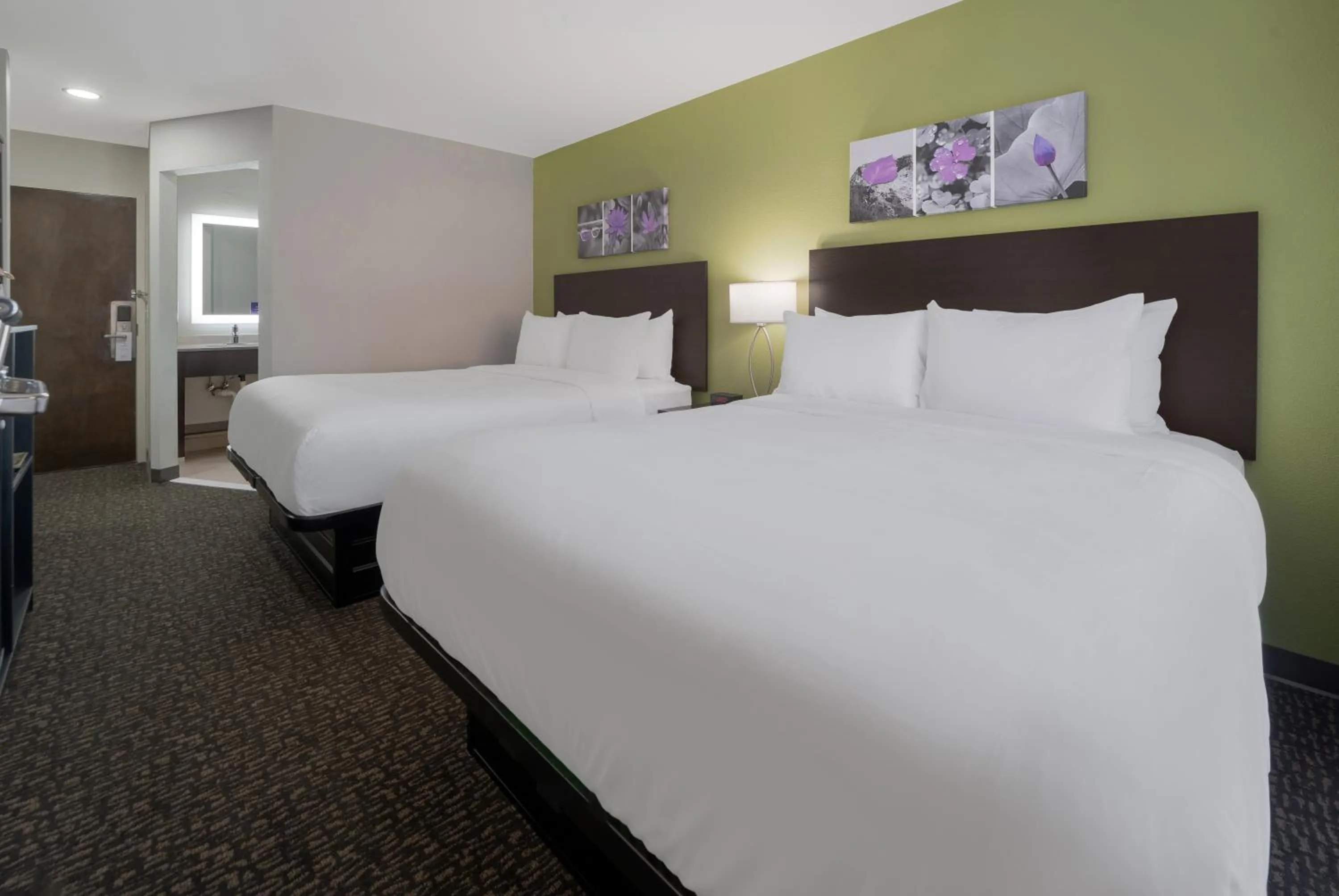 Bedroom, Bed in Sleep Inn Madison