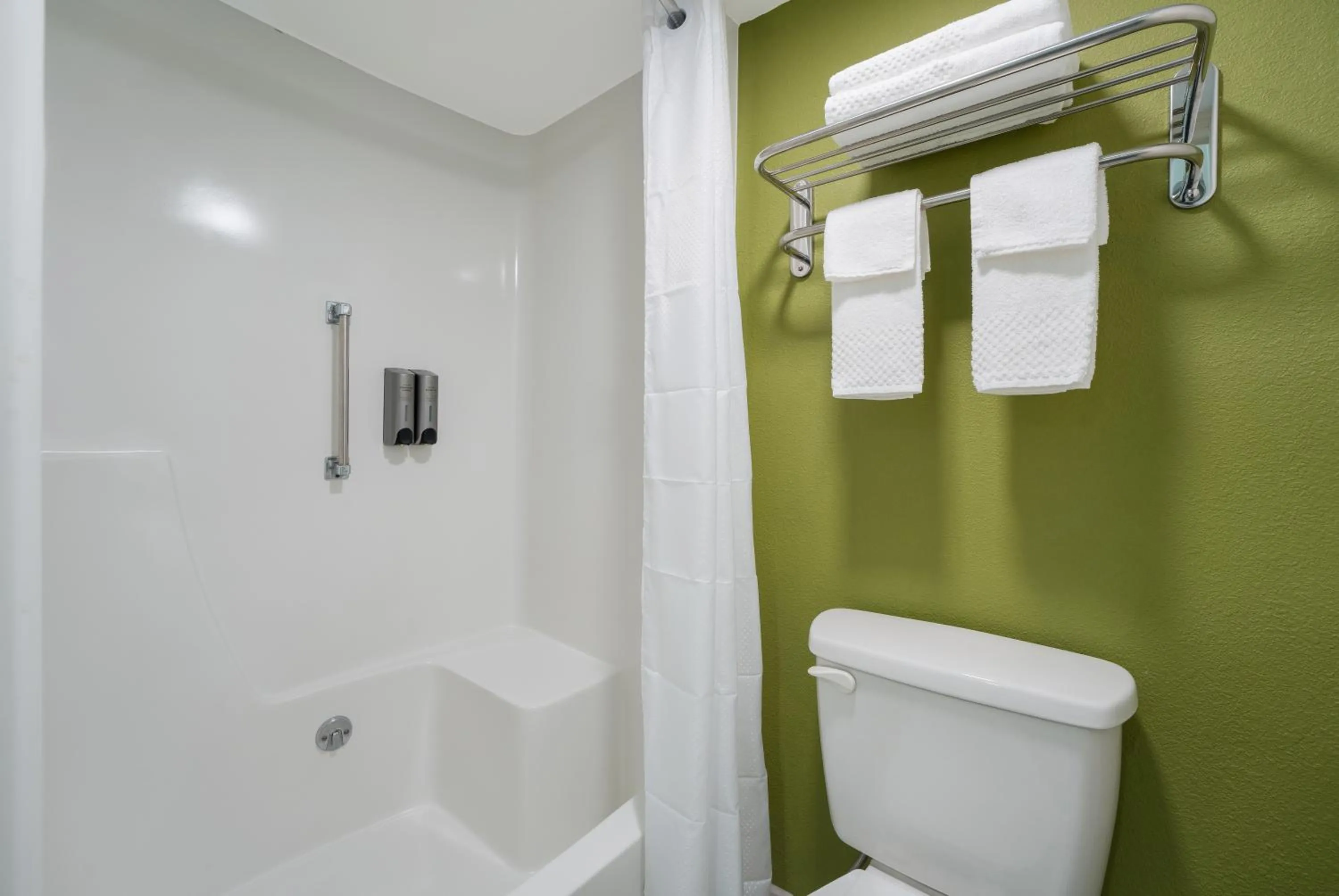 Bathroom in Rodeway Inn