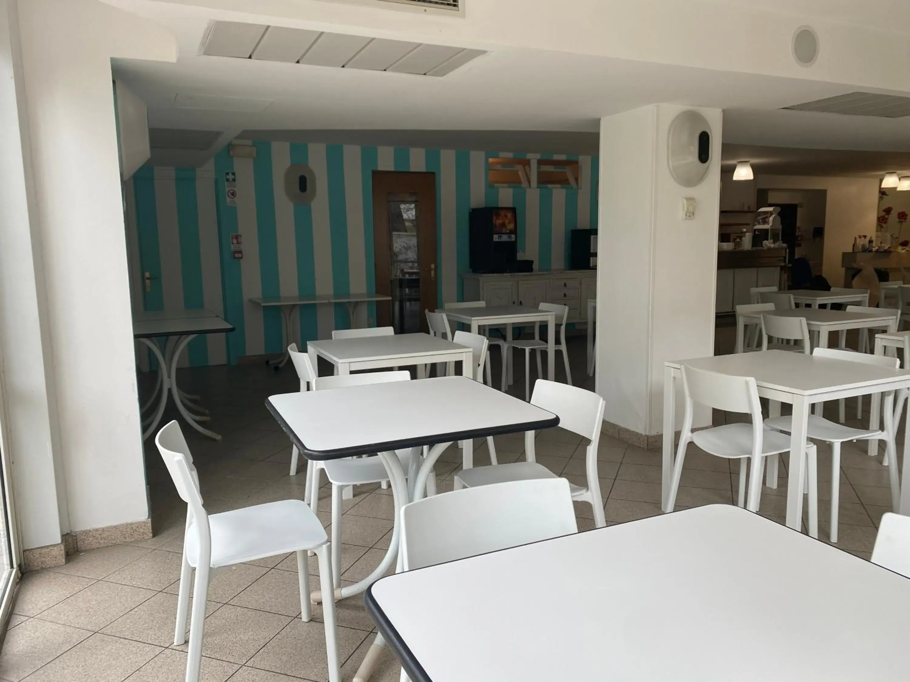 Lounge or bar in Hotel Modenese Lounge or bar in Hotel Modenese