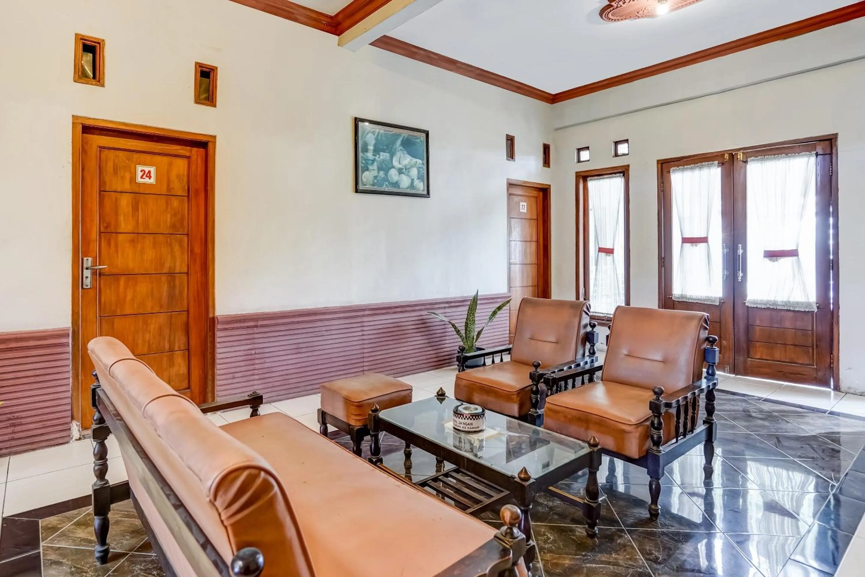 Lobby or reception in OYO 91292 Pondok Inap Shofwa 1