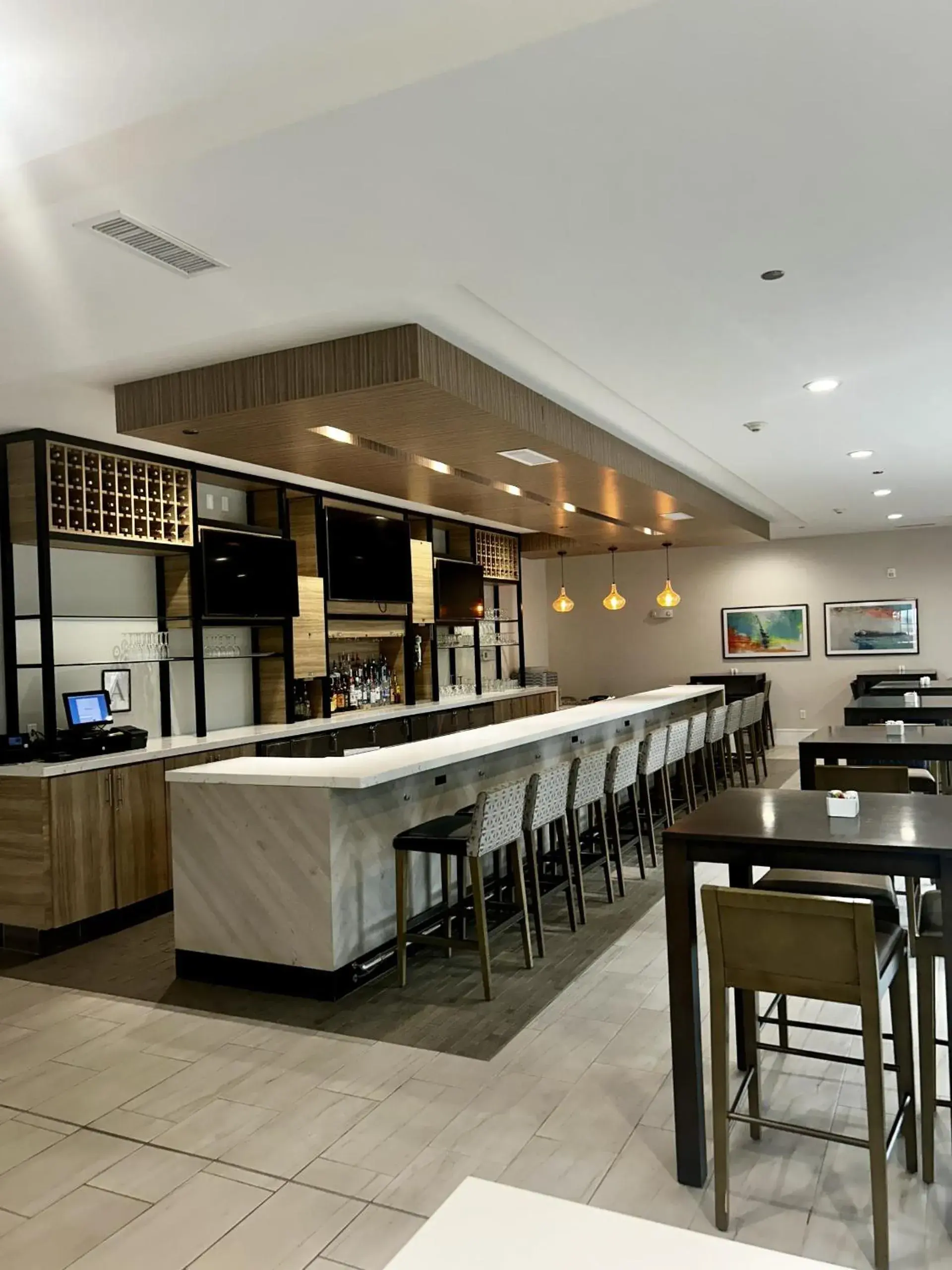 Lounge or bar in Hilton Garden Inn Biloxi Lounge or bar in Hilton Garden Inn Biloxi