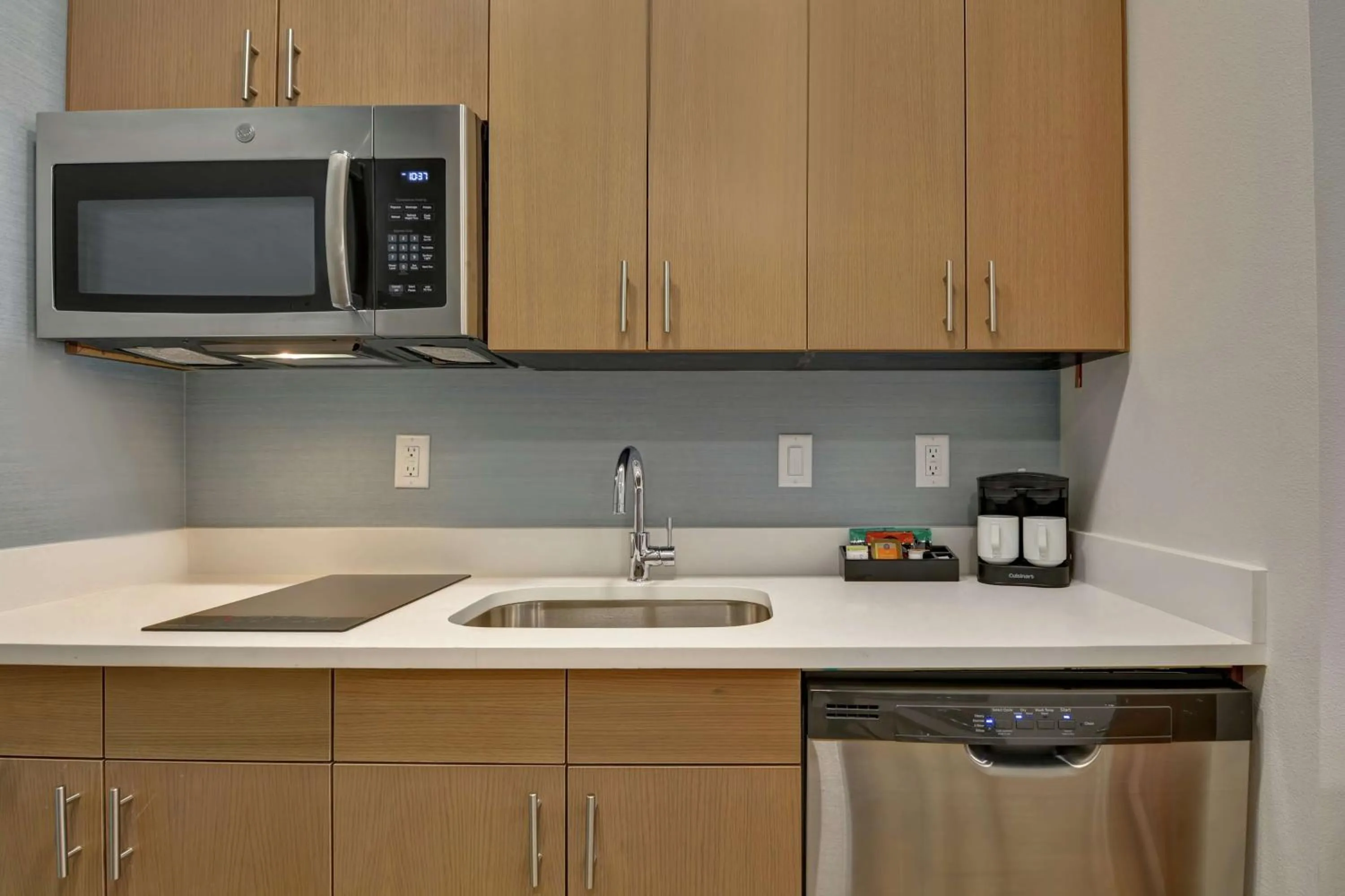 Kitchen or kitchenette in Homewood Suites By Hilton Chula Vista Eastlake