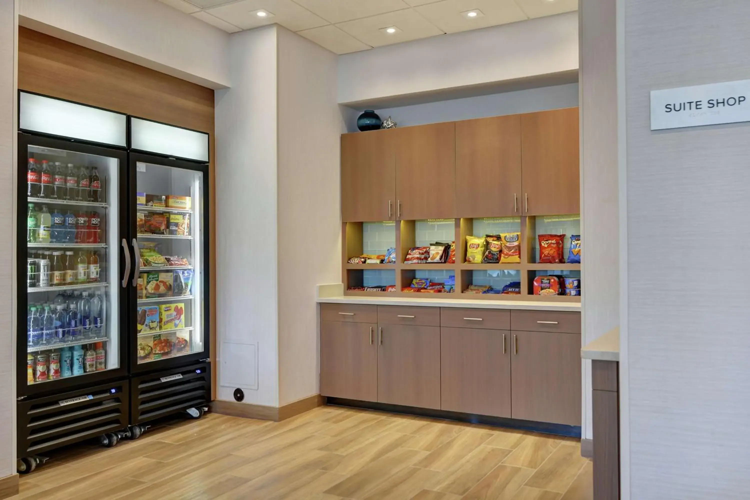 Restaurant/places to eat in Hampton Inn Chula Vista Eastlake Restaurant/places to eat in Hampton Inn Chula Vista Eastlake