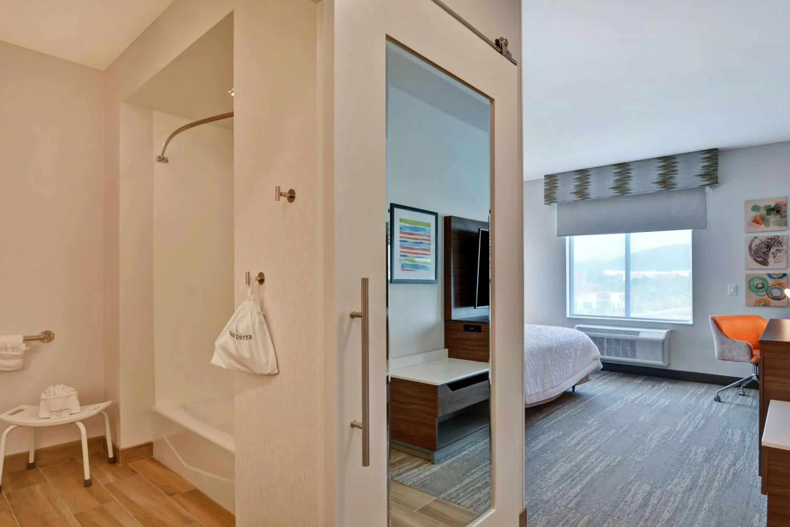 Bedroom, Bed in Hampton Inn Chula Vista Eastlake Bedroom, Bed in Hampton Inn Chula Vista Eastlake