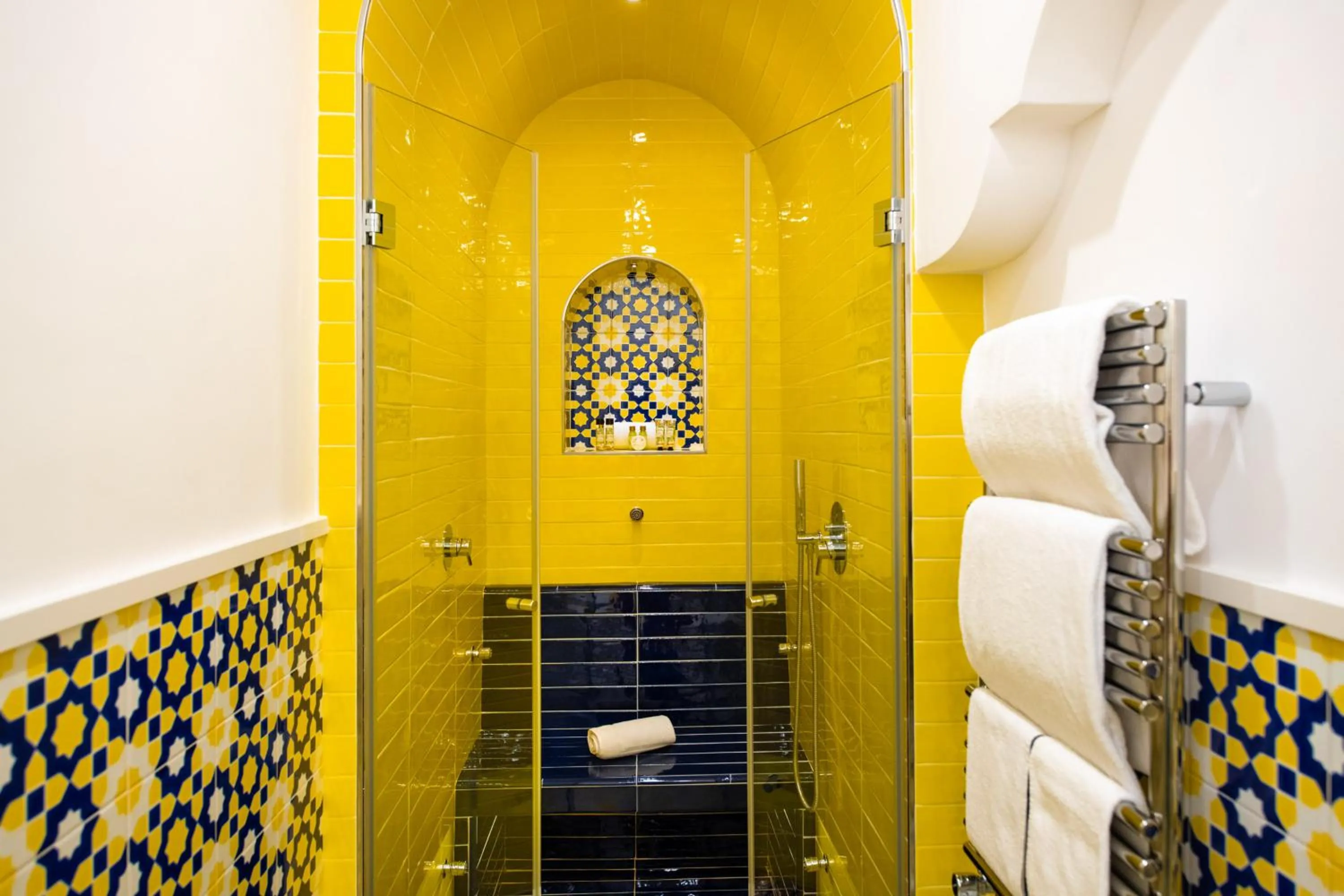 Shower in Imperati Suites by Alcione Residence