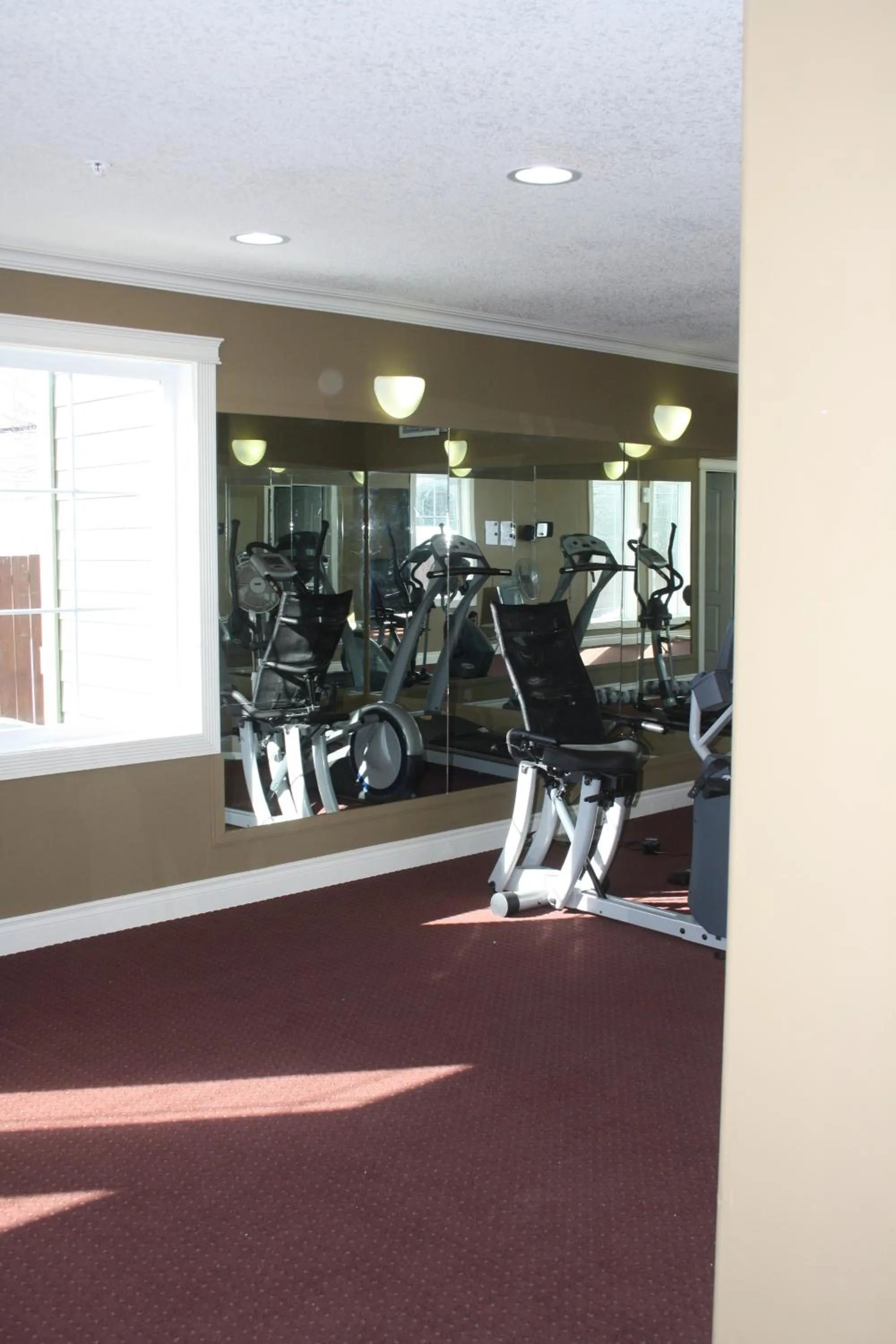 Fitness centre/facilities in Lakeview Inns & Suites - Edson Airport West