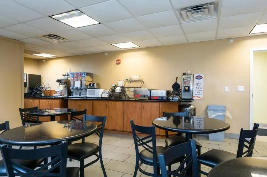 Restaurant/places to eat in Baymont by Wyndham Jacksonville Restaurant/places to eat in Baymont by Wyndham Jacksonville