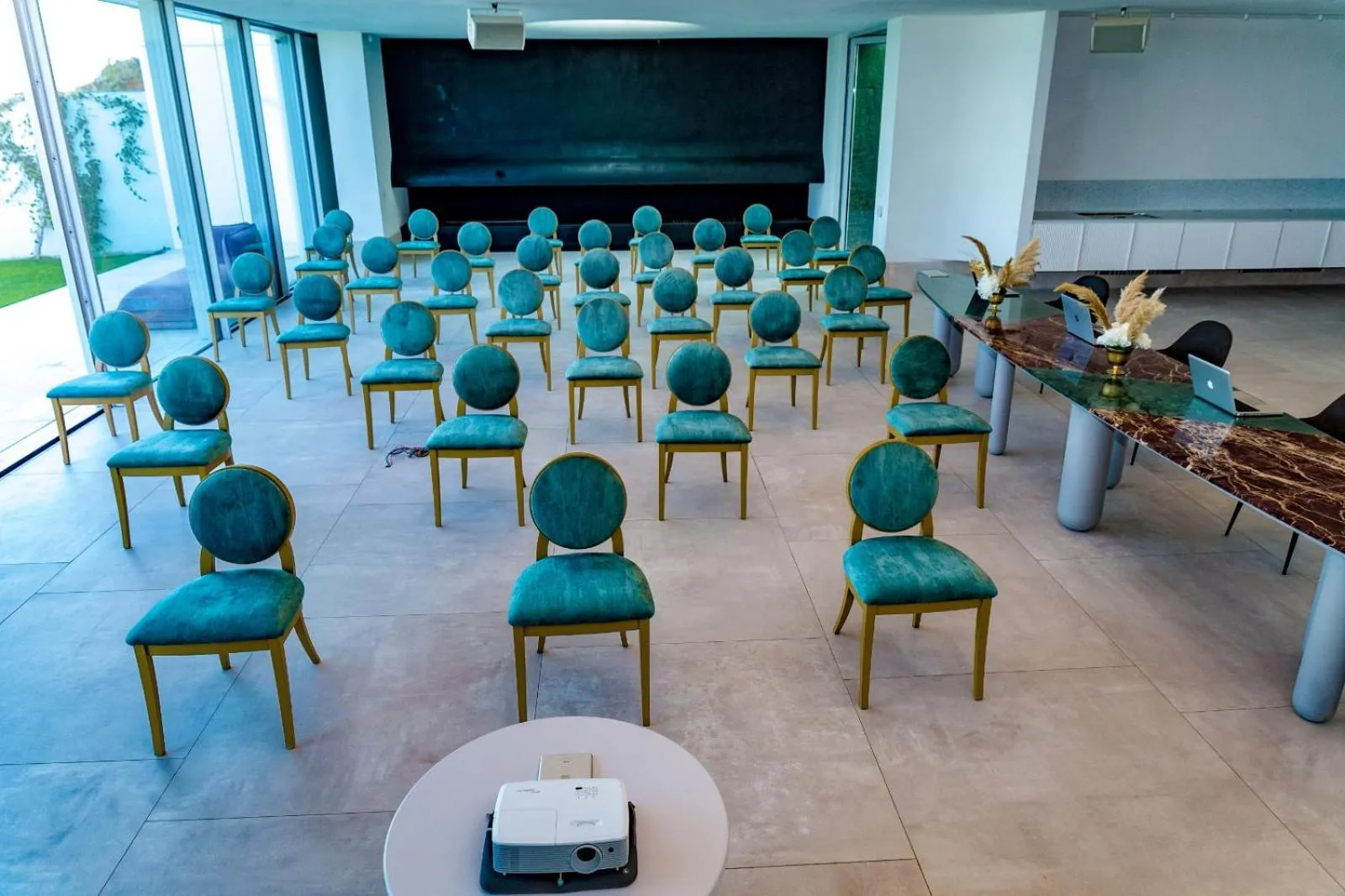 Business facilities in Novum By the Sea