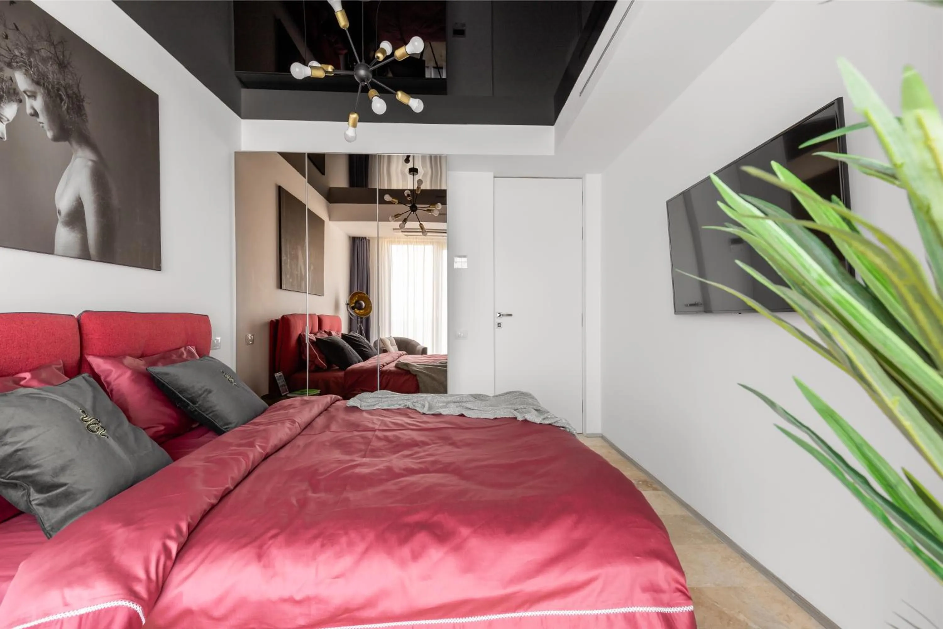 Bed in Novum By the Sea