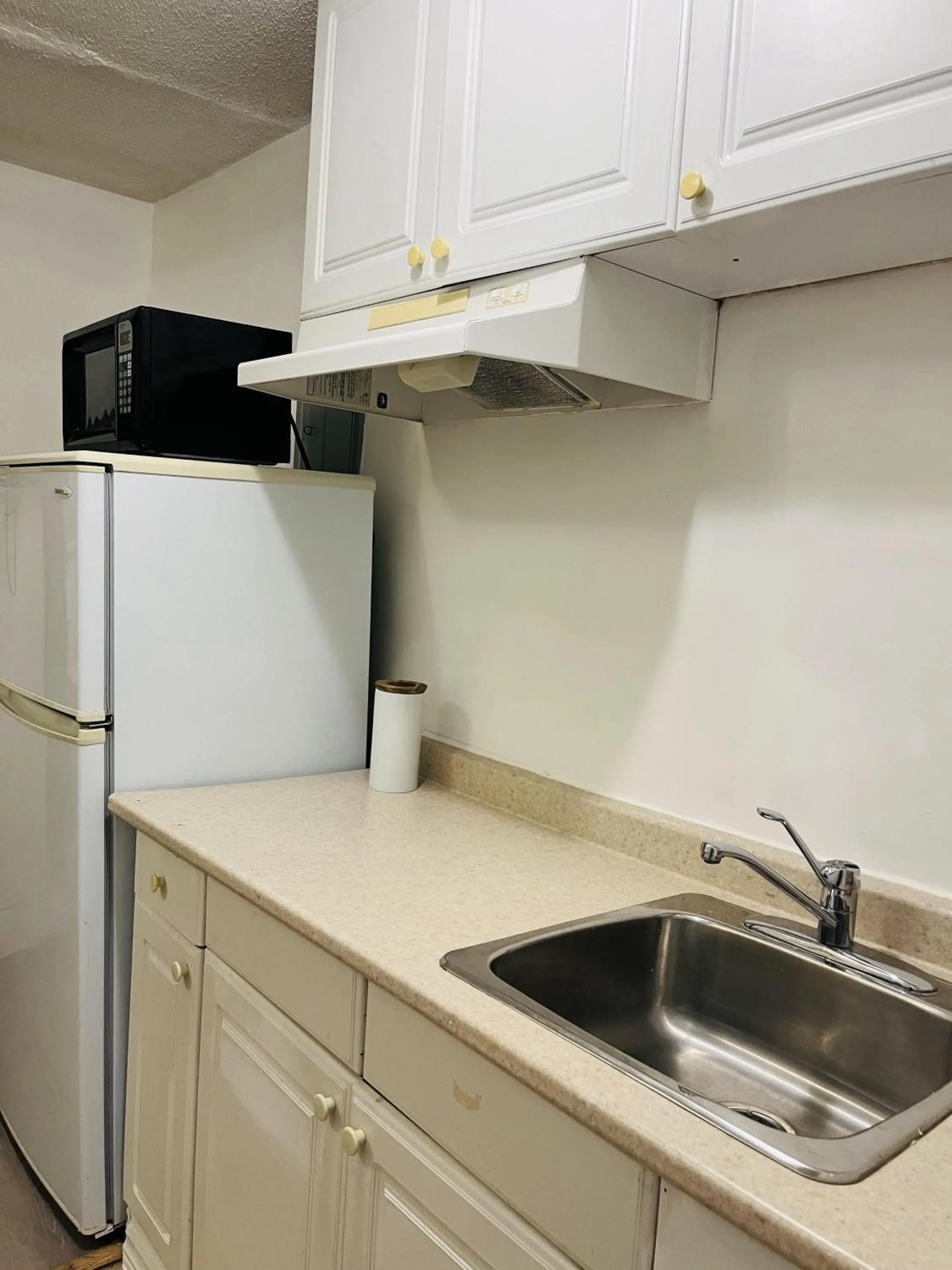 Saint Lawrence Residences and Suites