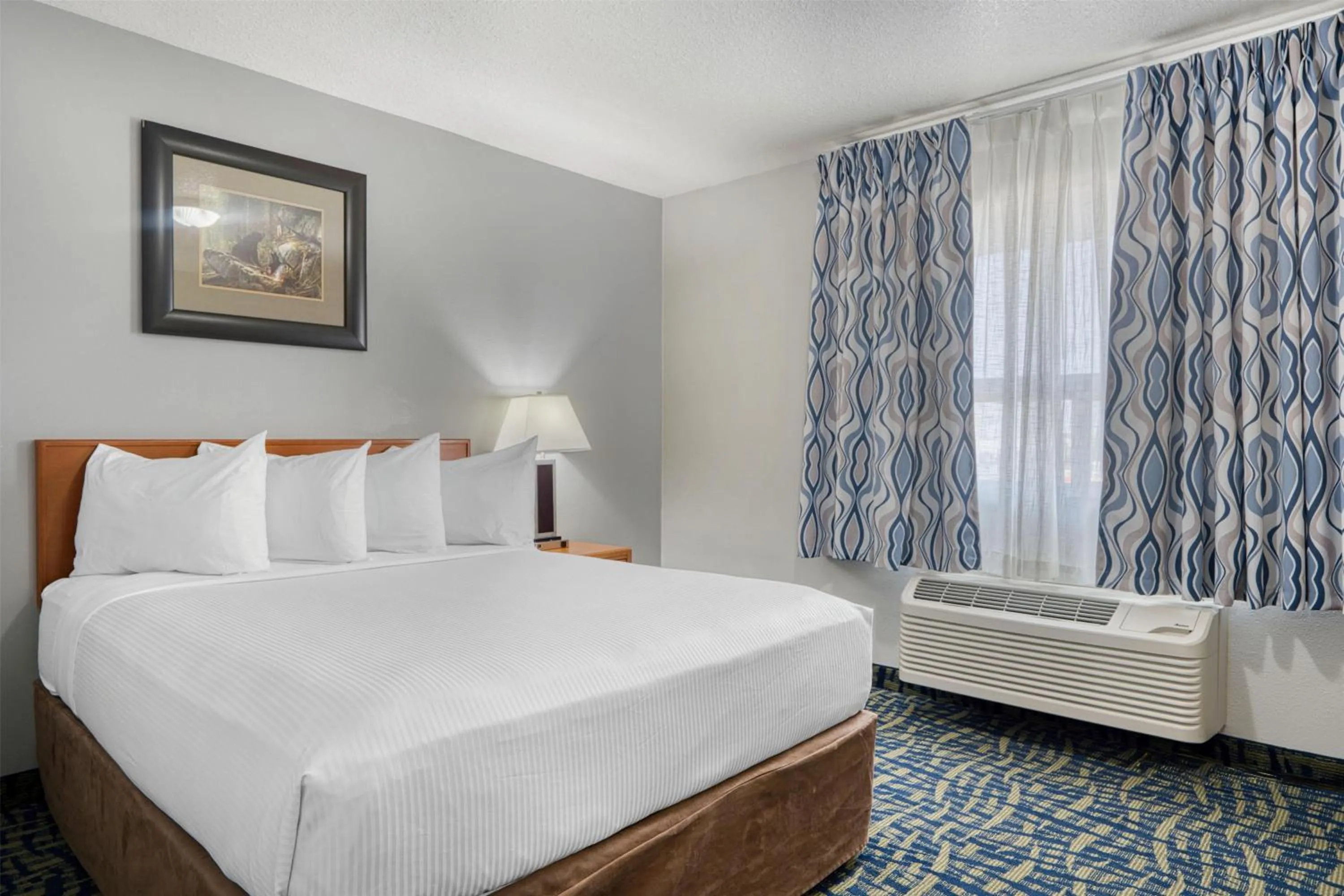Bedroom, Bed in SureStay Plus Hotel by Best Western Lethbridge