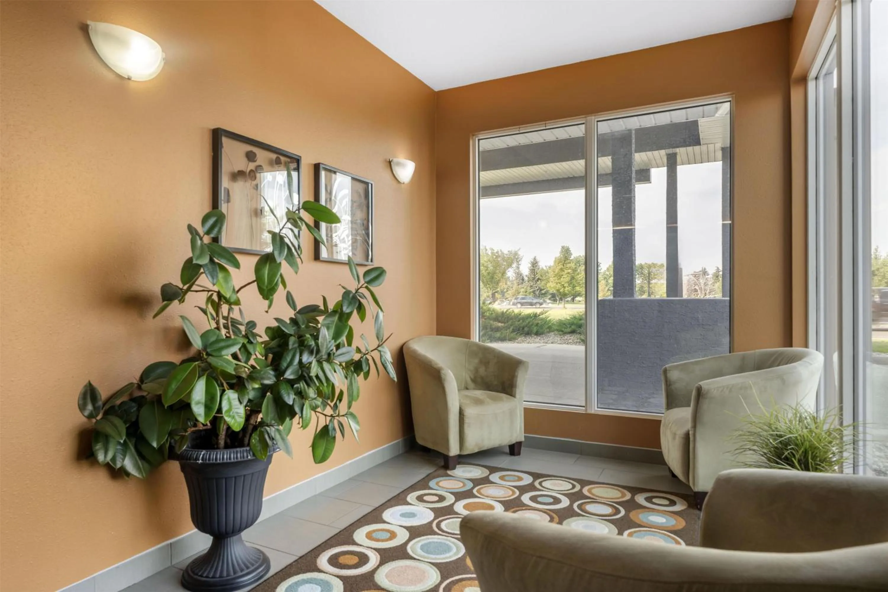 Lobby or reception in SureStay Plus Hotel by Best Western Lethbridge