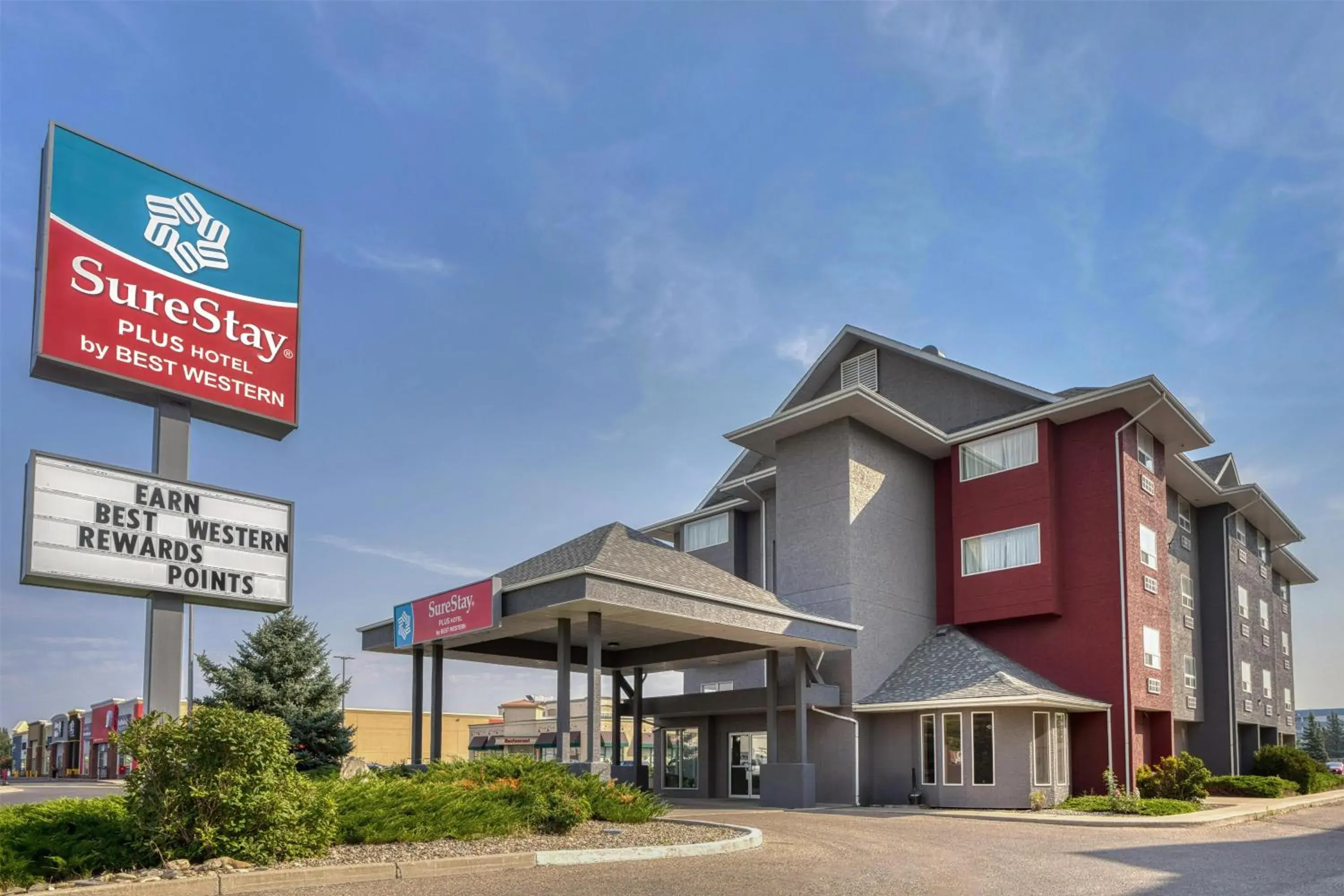 Property building in SureStay Plus Hotel by Best Western Lethbridge Property building in SureStay Plus Hotel by Best Western Lethbridge