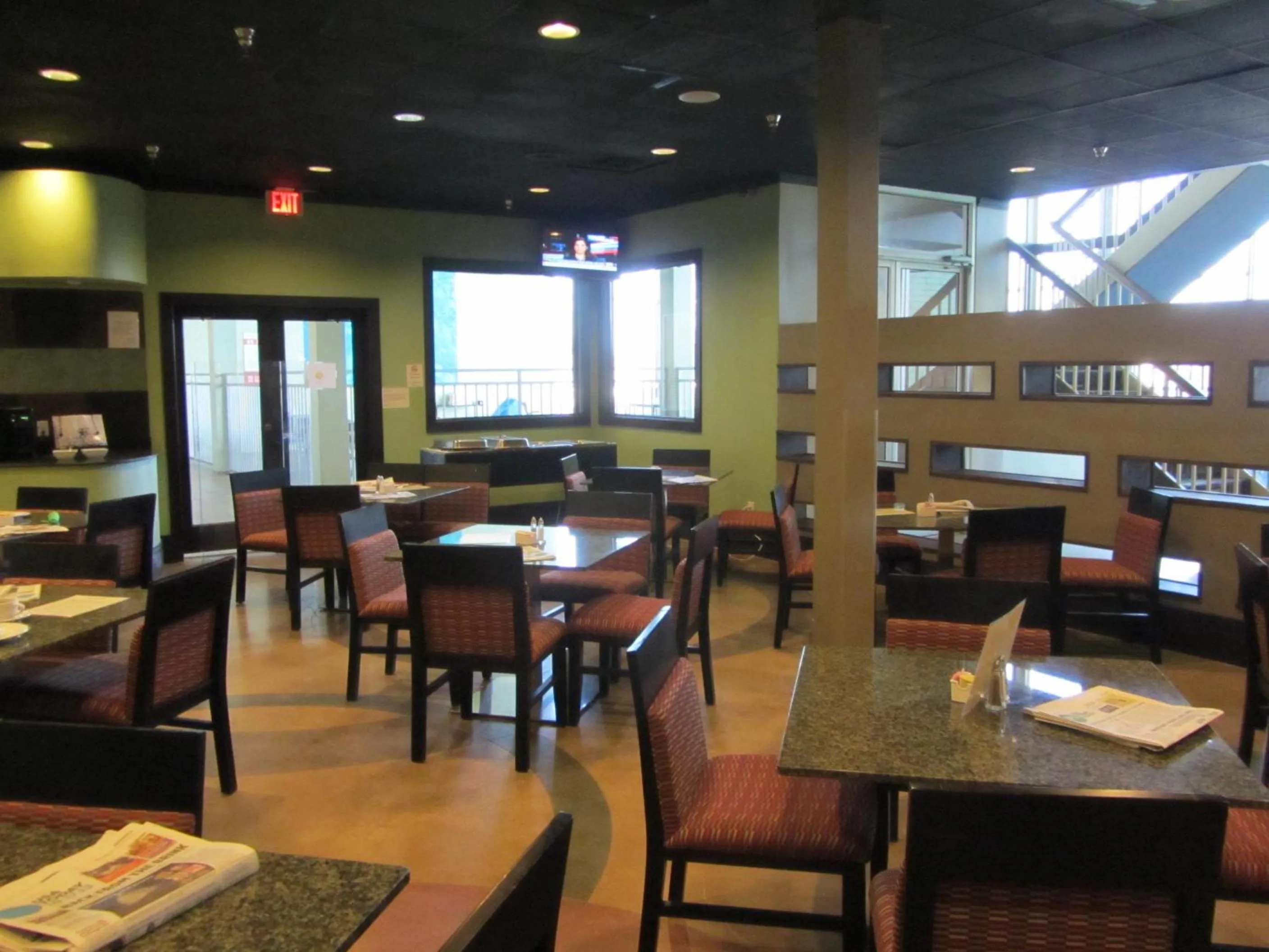 Restaurant/places to eat in Wyndham Garden Midland