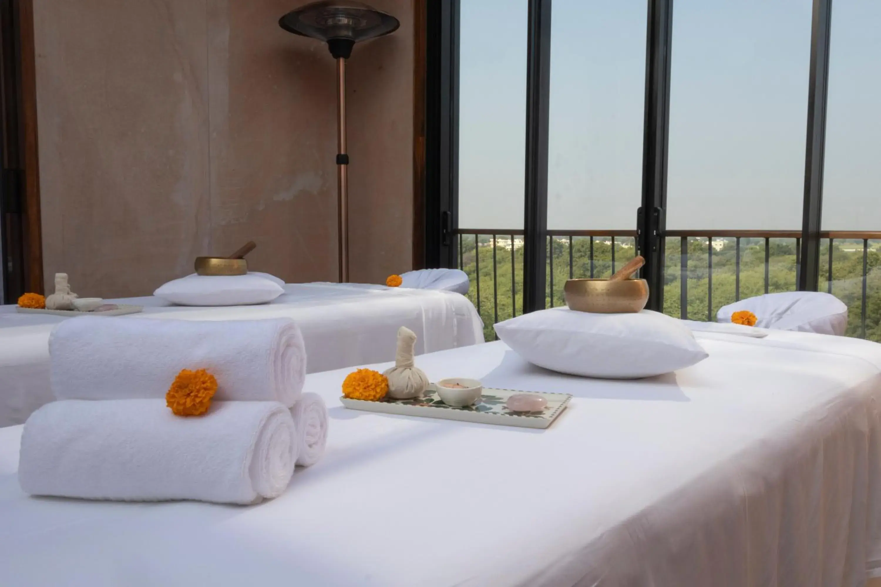 Spa and wellness centre/facilities, Bed in RAAS Chhatrasagar, Nimaj, District Pali Spa and wellness centre/facilities, Bed in RAAS Chhatrasagar, Nimaj, District Pali