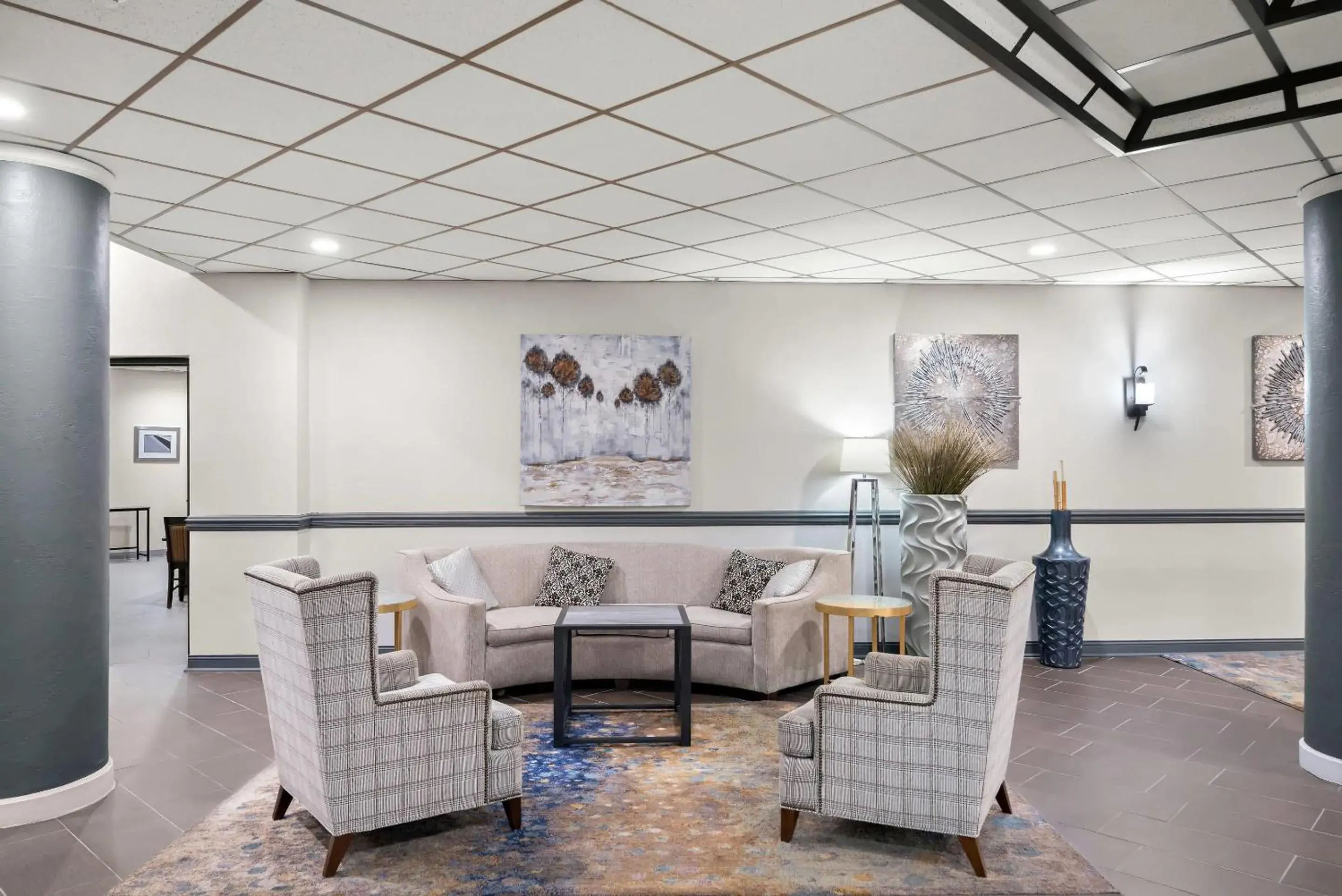 Lobby or reception in Suburban Studios, Kearney Lobby or reception in Suburban Studios, Kearney