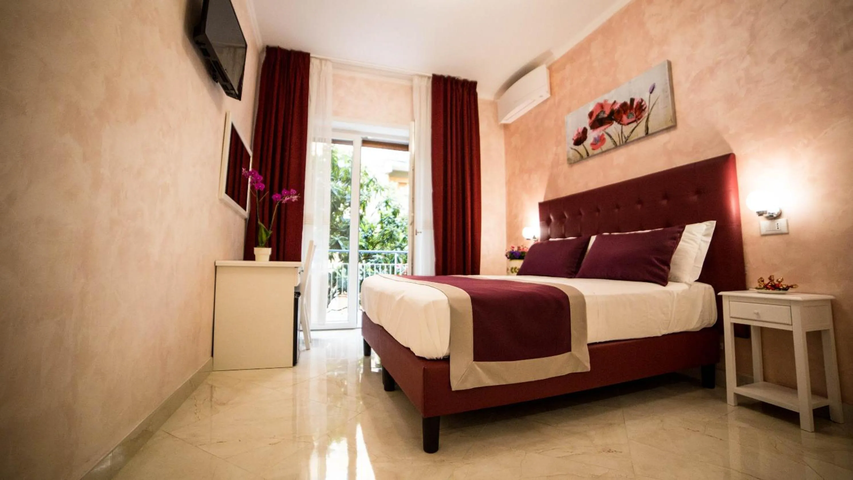 Bed in St. Peter Area Luxury Suites