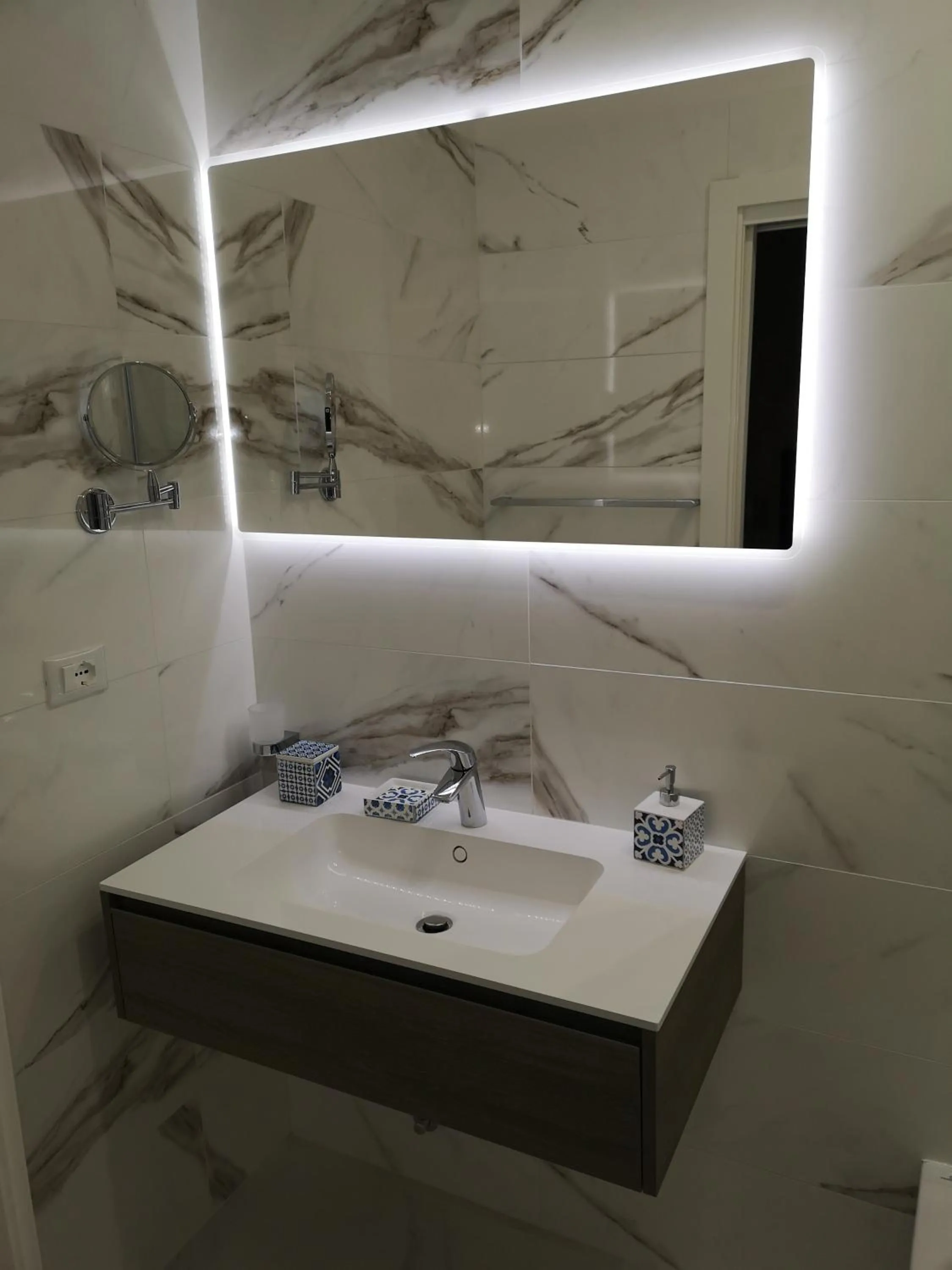 St. Peter Area Luxury Suites