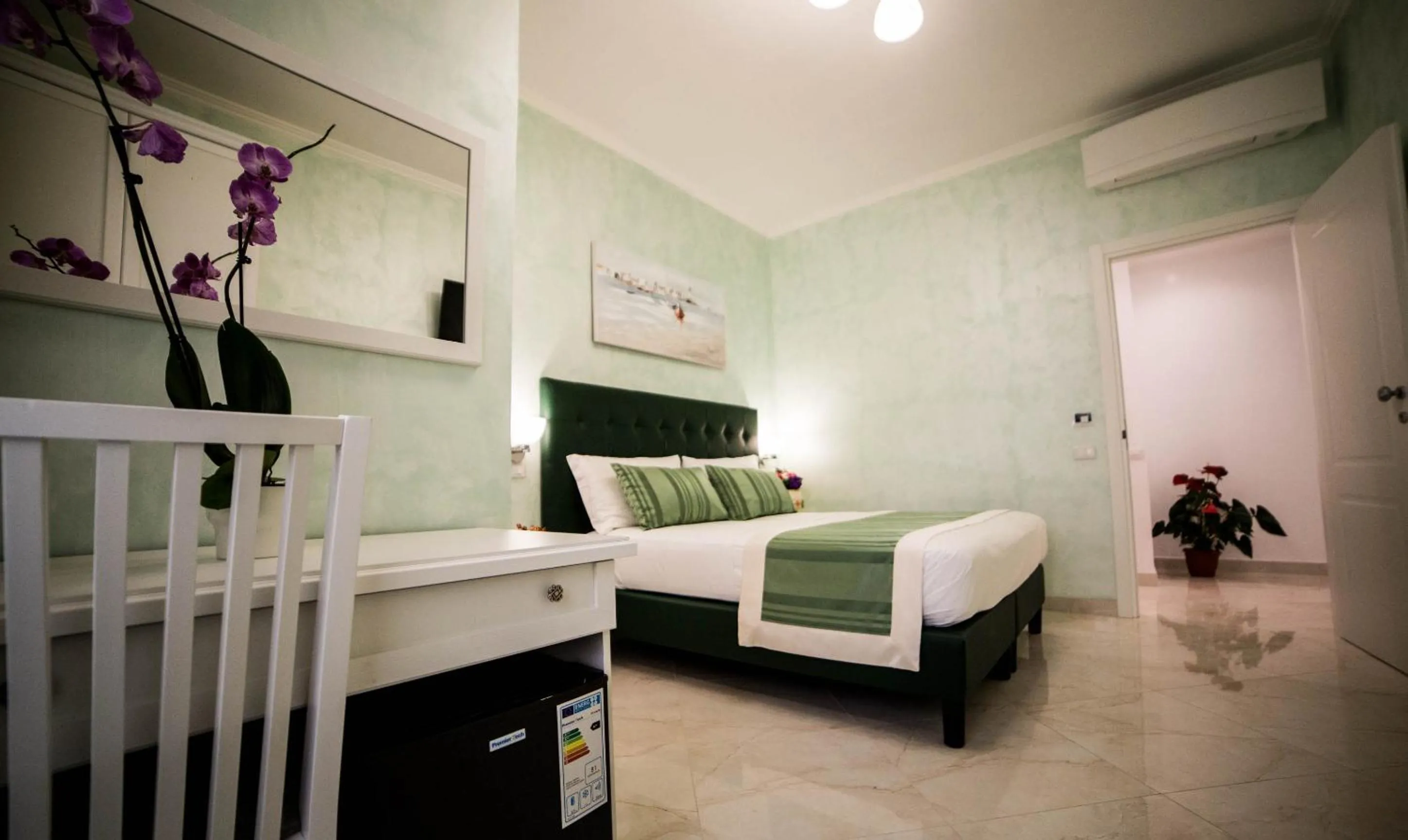 Bed in St. Peter Area Luxury Suites