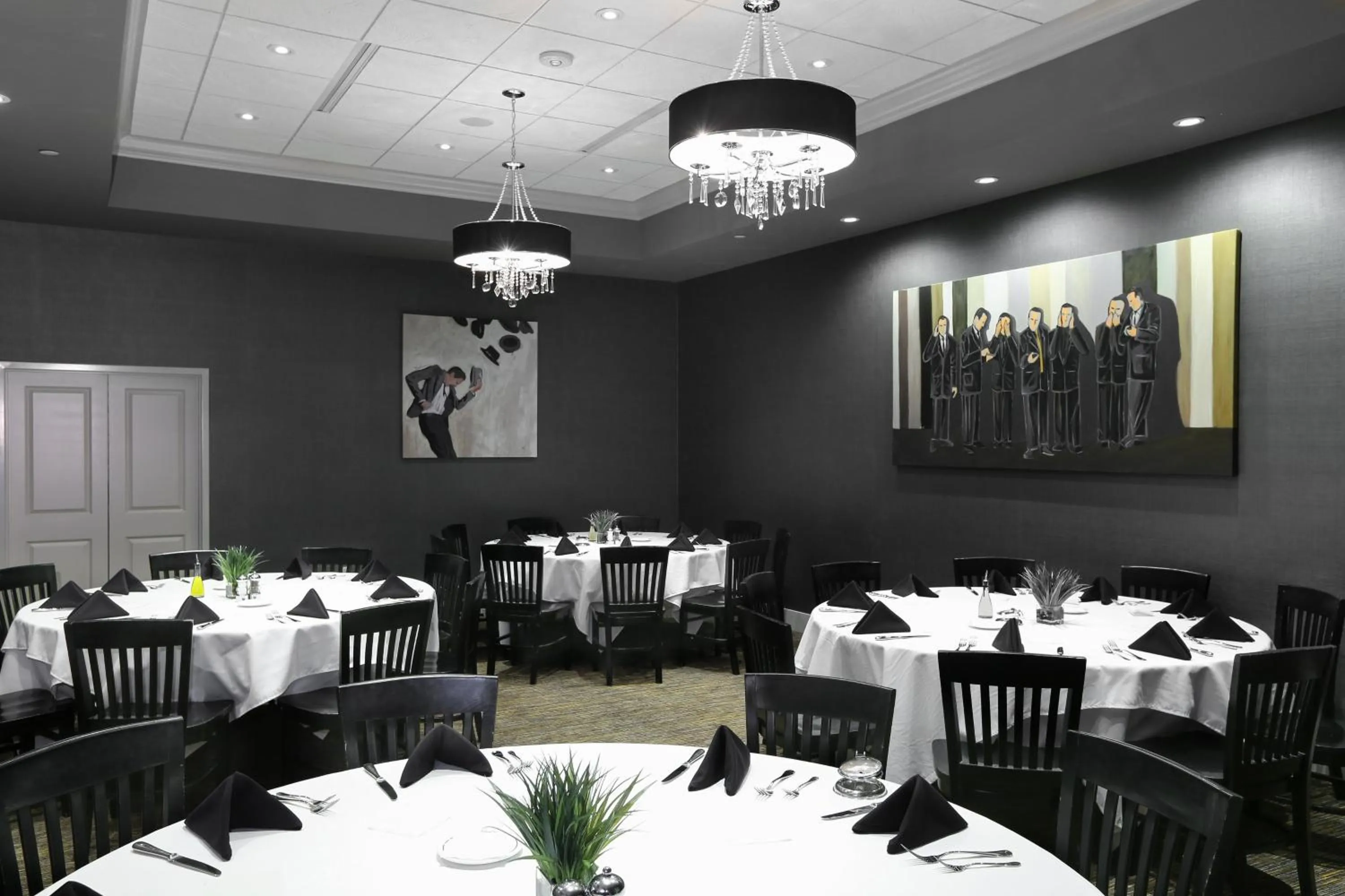 Meeting/conference room in Holiday Inn and Suites East Peoria by IHG