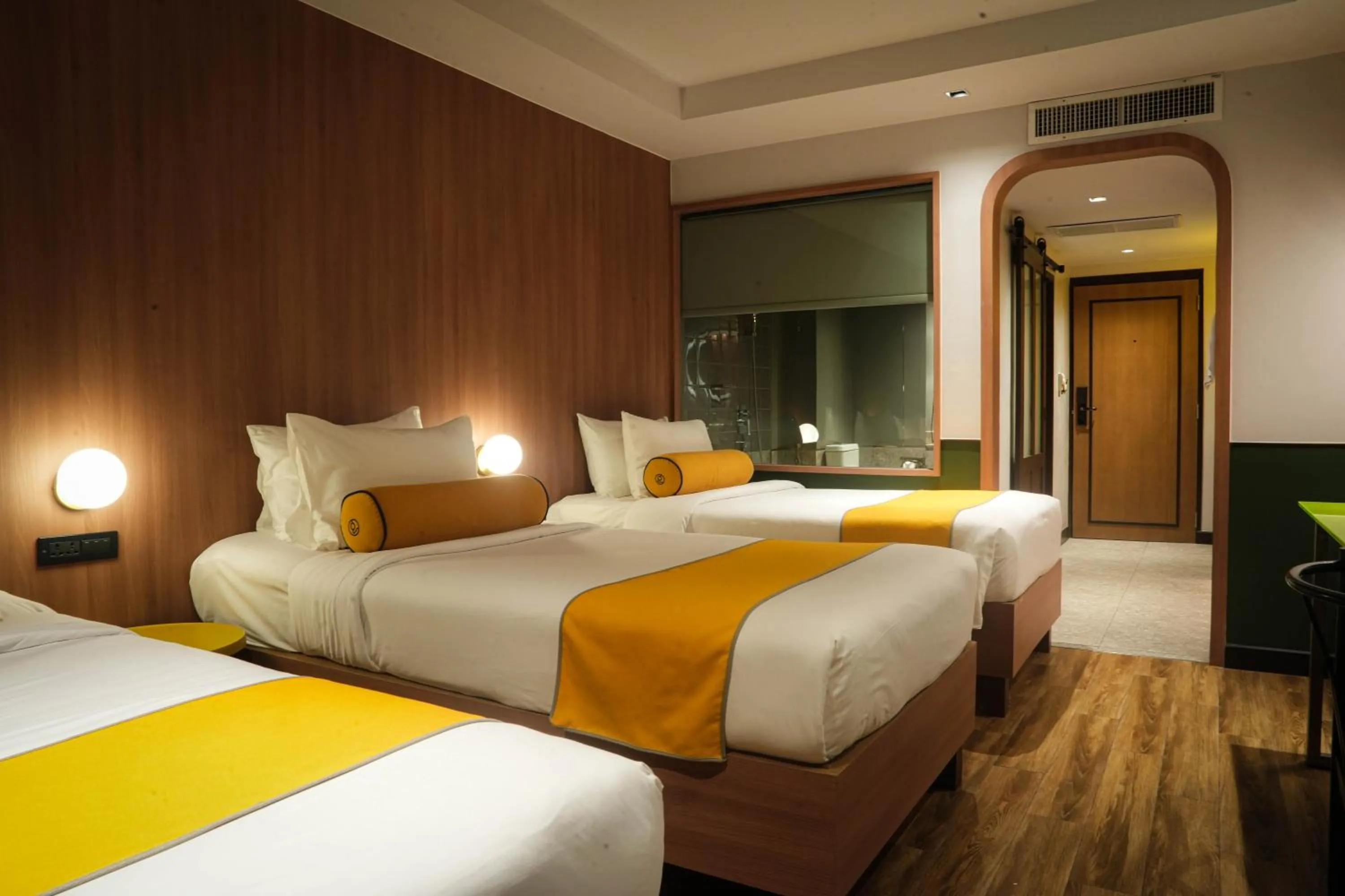 Bedroom, Bed in Graph Hotels Bangkok