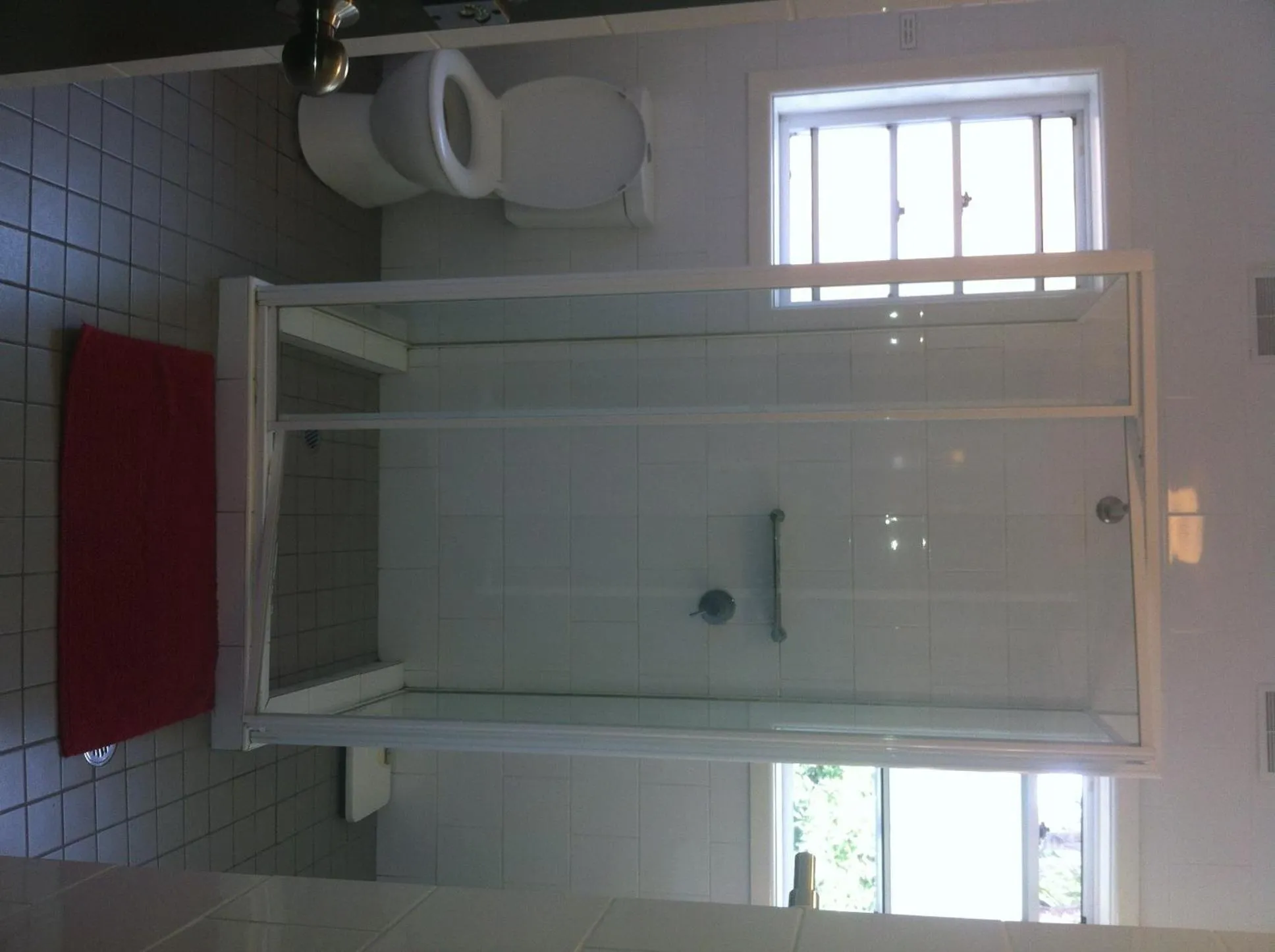 Shower in Guesthouse 83