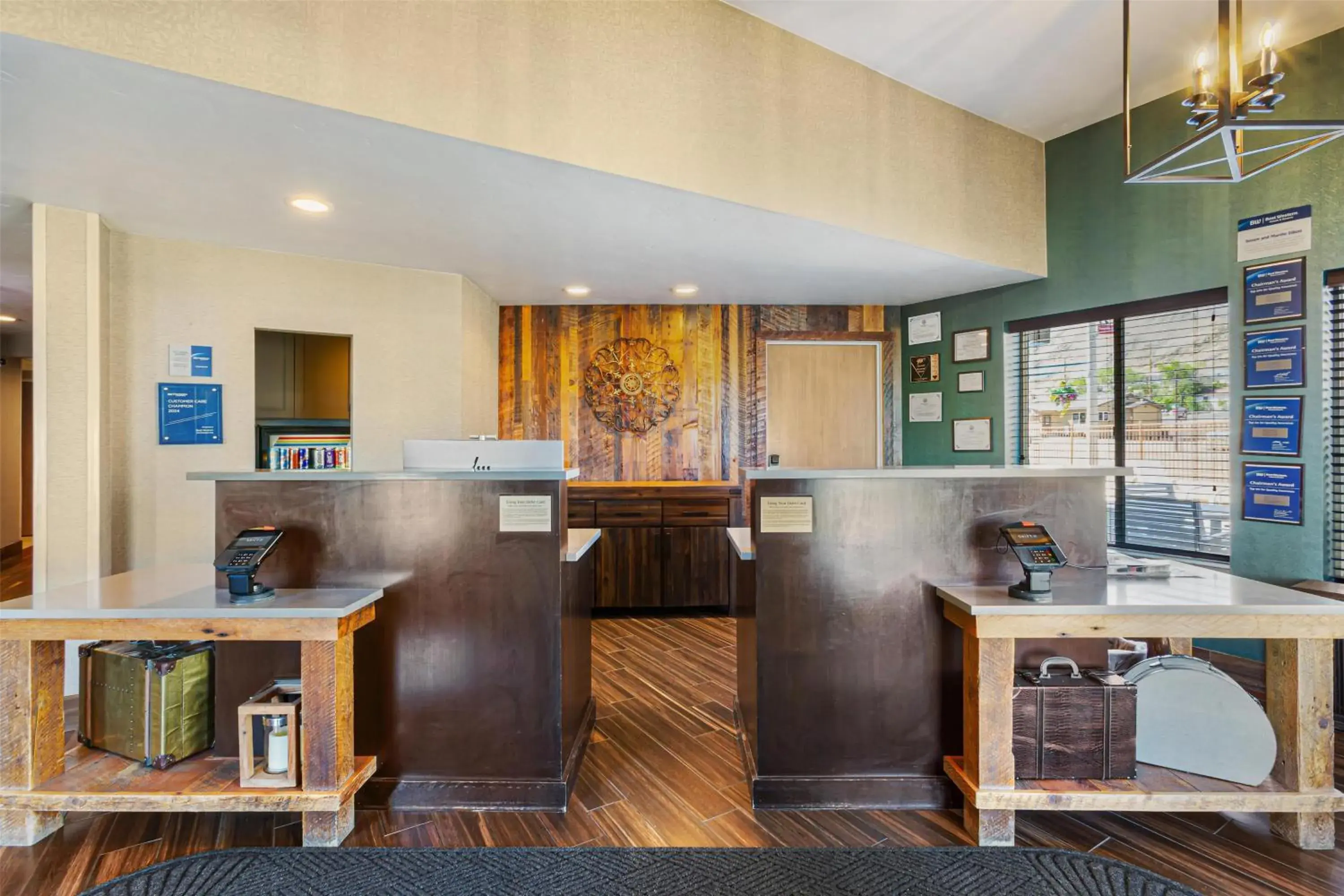 Lobby or reception in Best Western Hi-Desert Inn Lobby or reception in Best Western Hi-Desert Inn