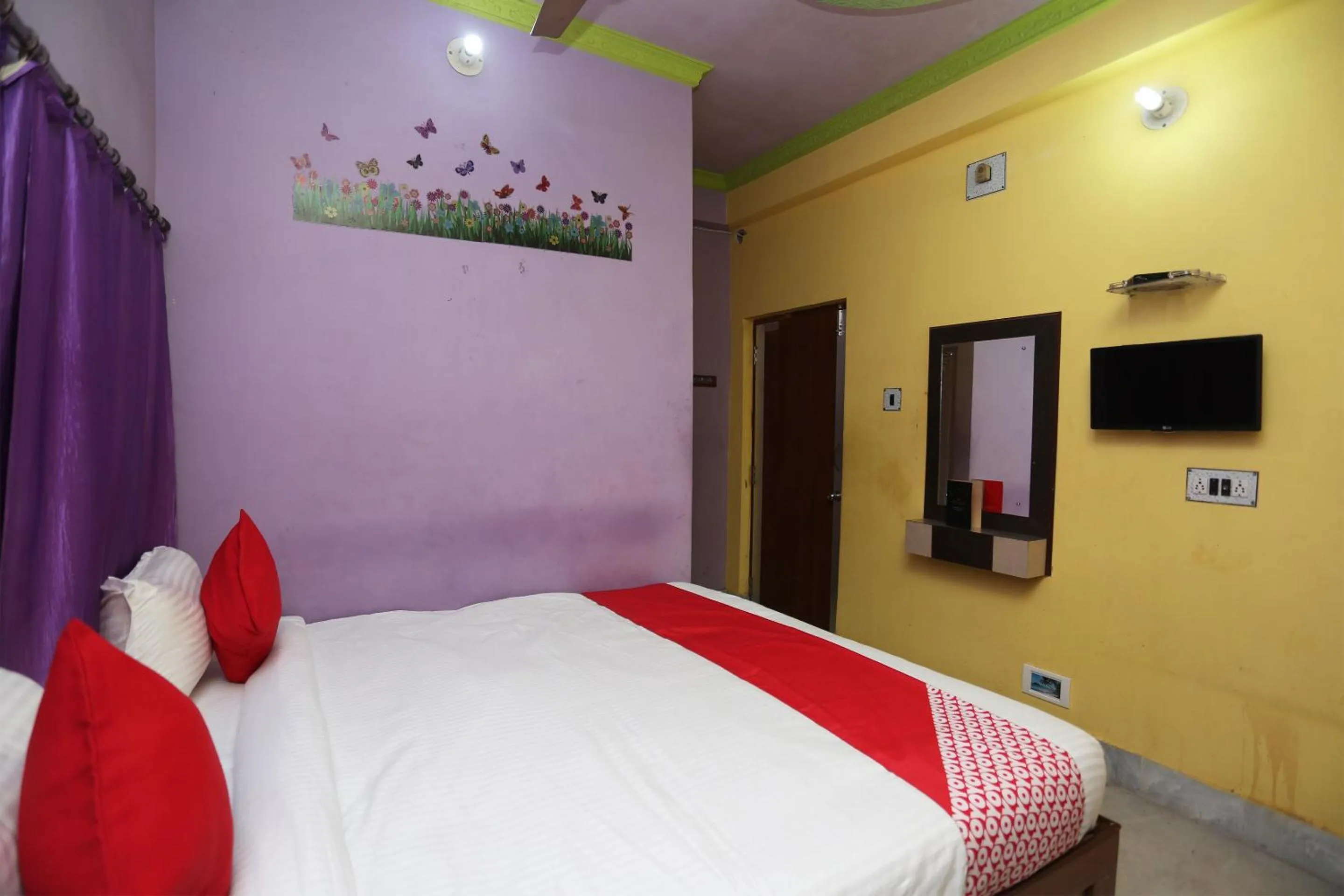 Bedroom, Bed in Hotel O Sanjog