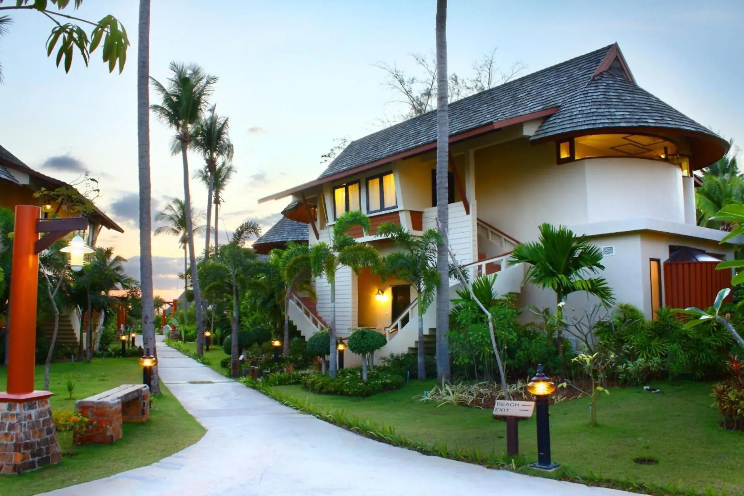 Facade/entrance, Property Building in Chada Lanta Beach Resort - SHA Extra Plus