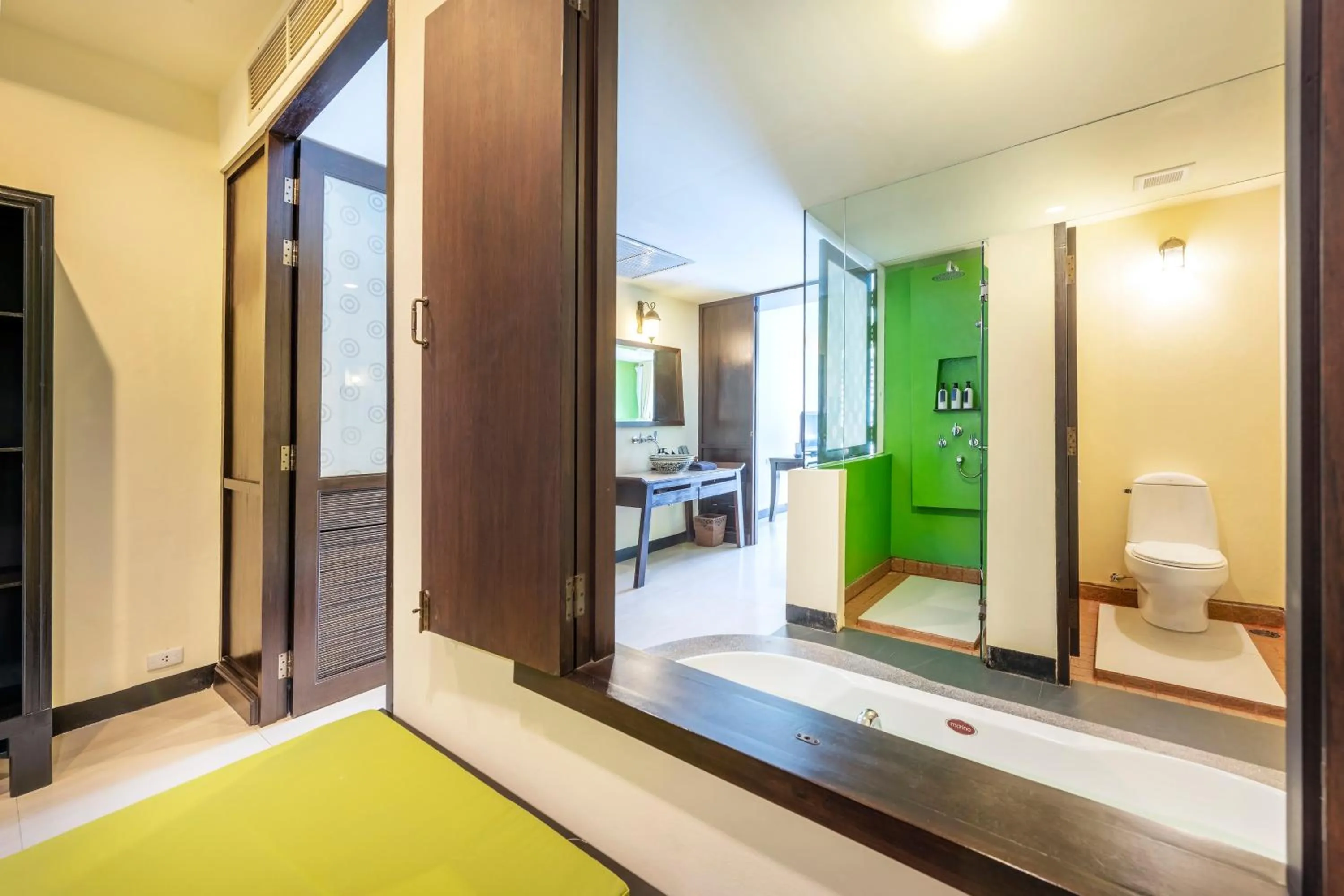 Shower, Bed in Chada Lanta Beach Resort