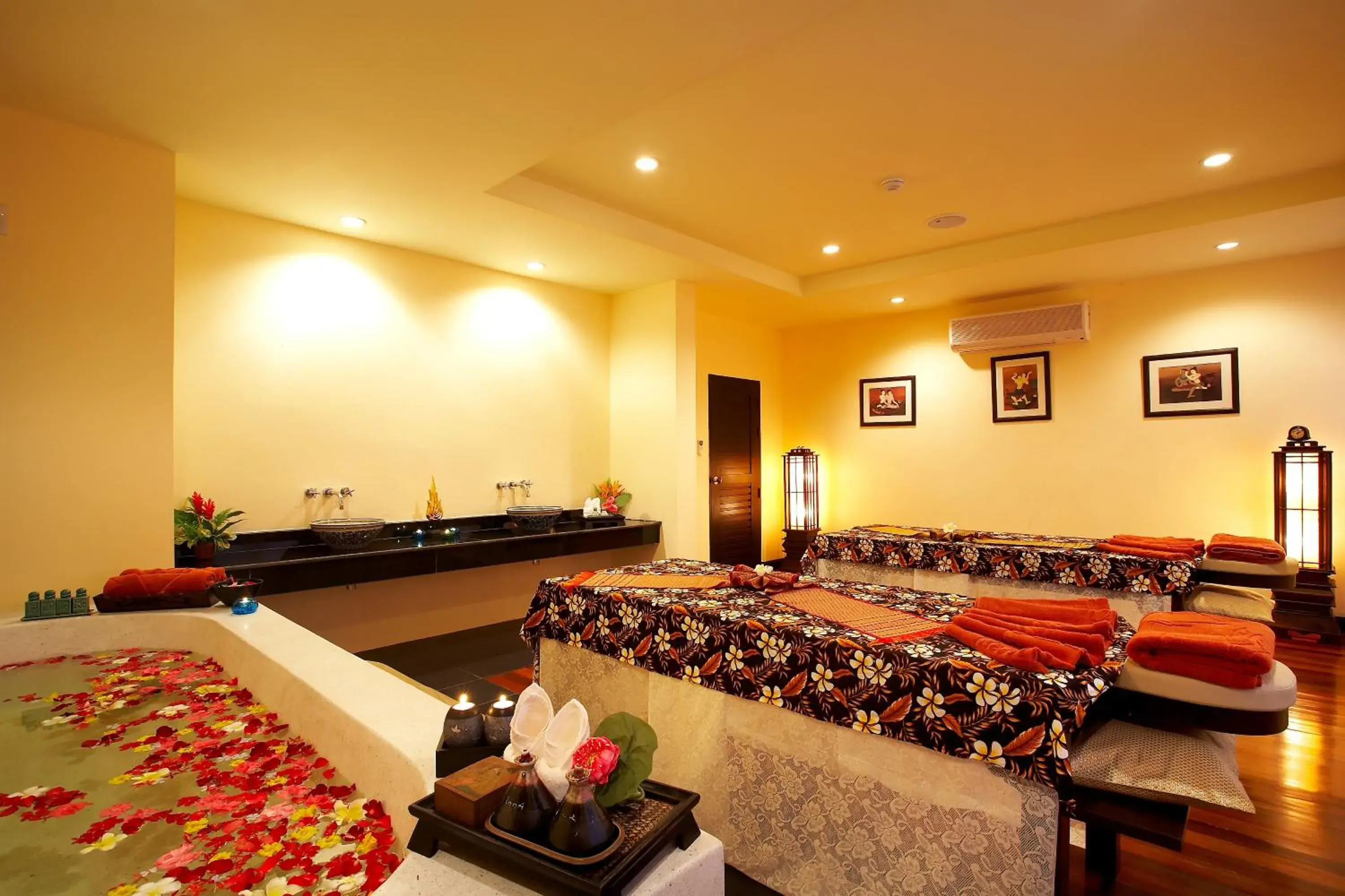 Massage, Restaurant/Places to Eat in Chada Lanta Beach Resort - SHA Extra Plus