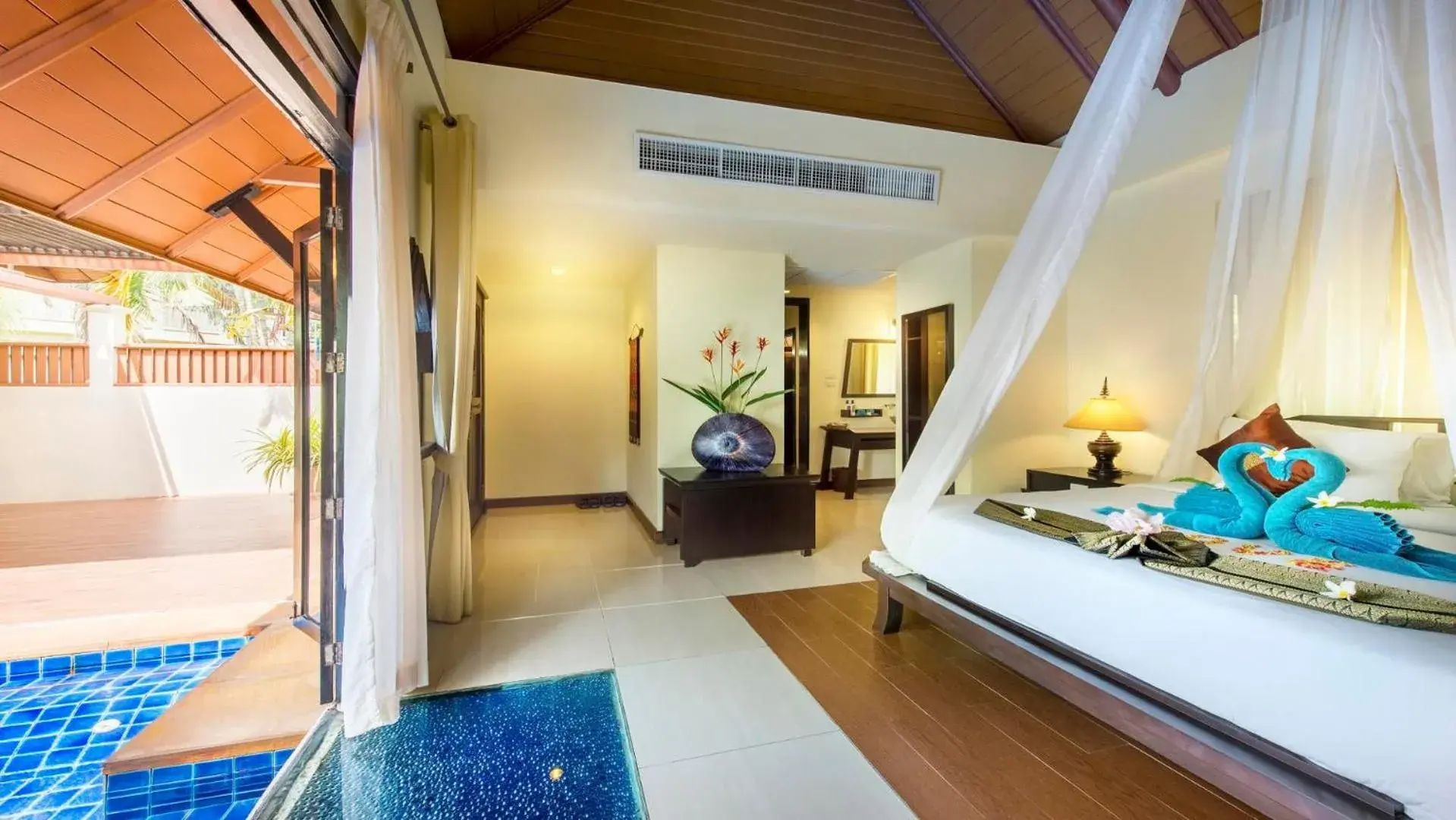 Bedroom in Chada Lanta Beach Resort - SHA Extra Plus