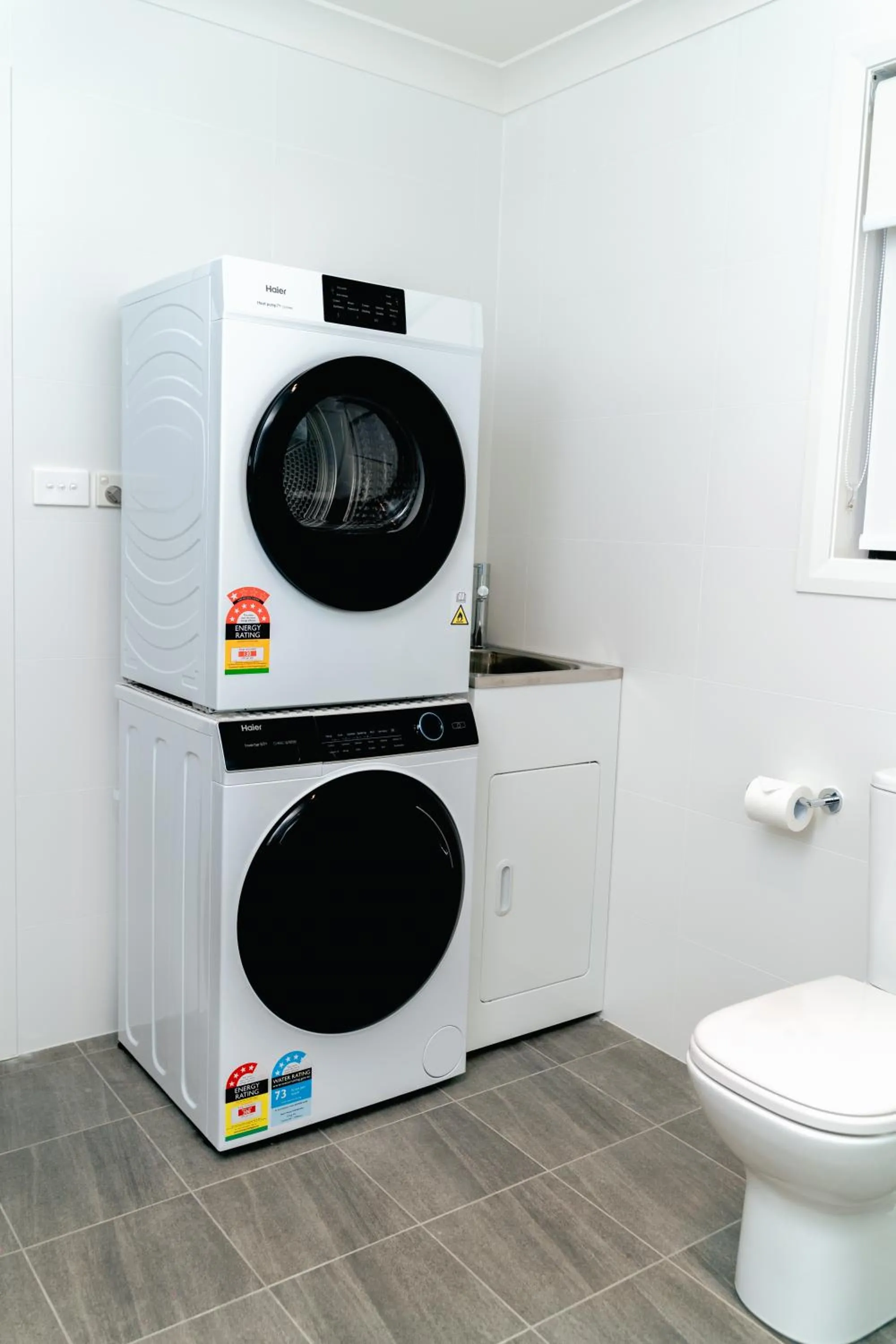 laundry in Zig Zag Motel & Apartments