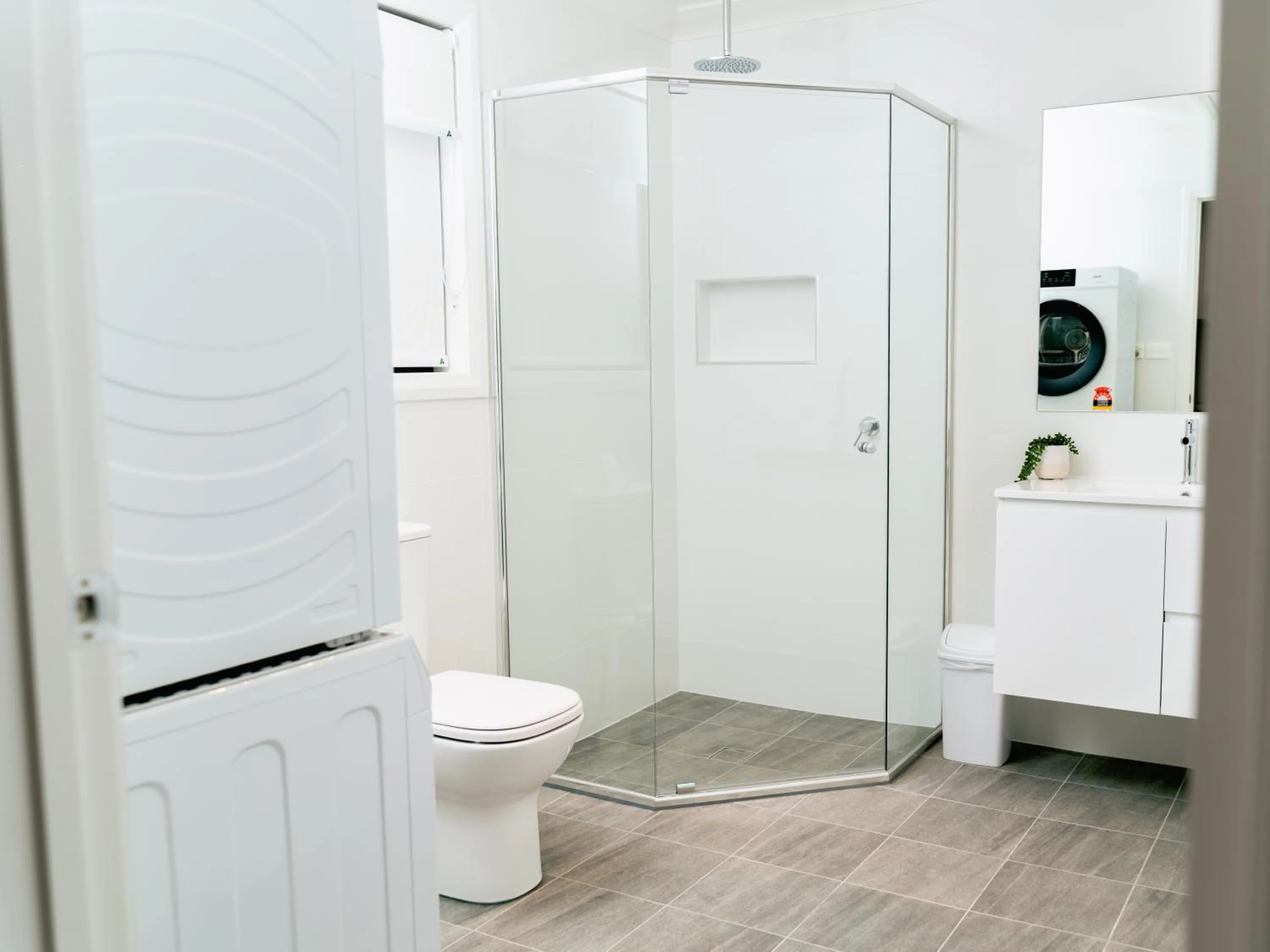 Bathroom in Zig Zag Motel & Apartments
