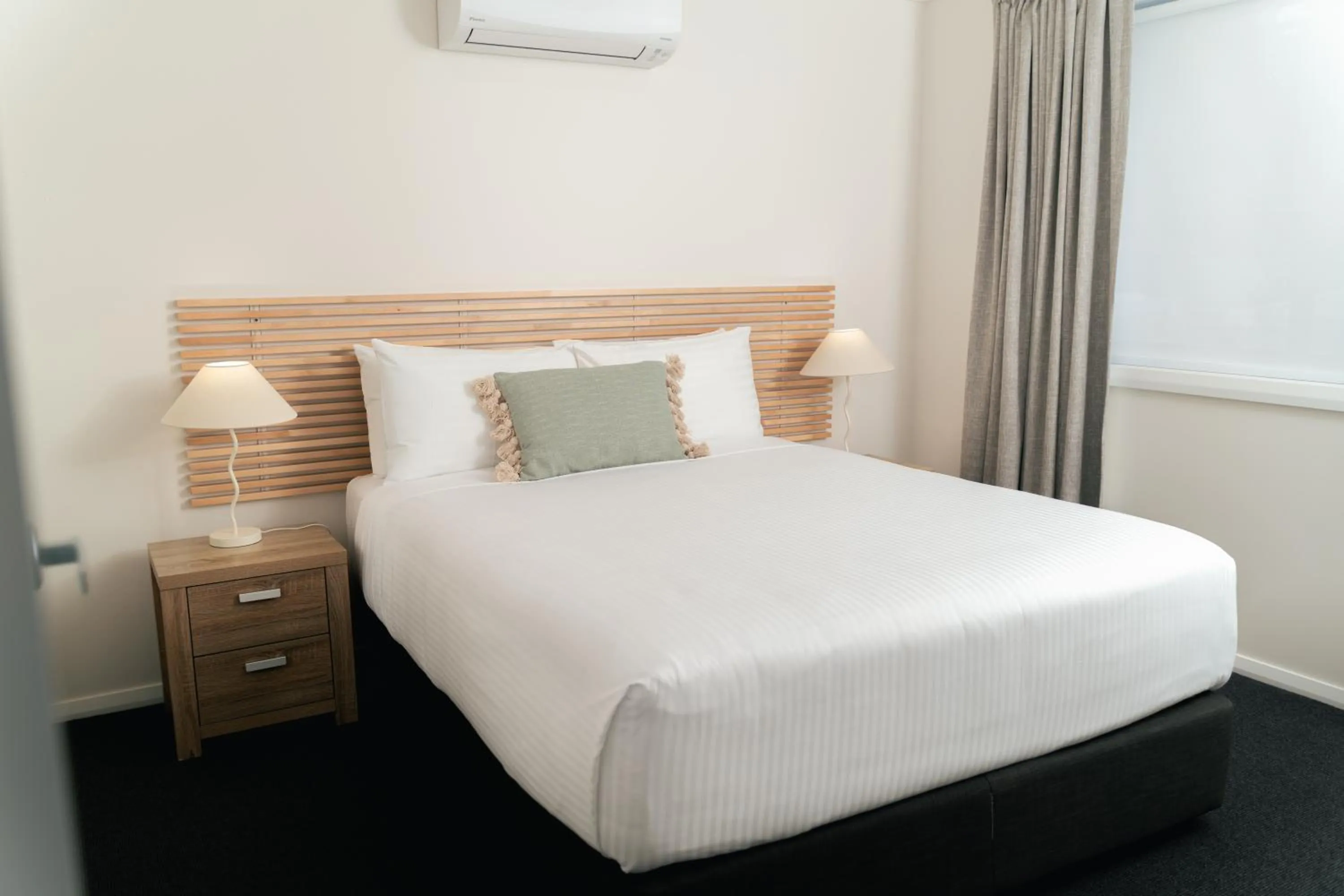 Bed in Zig Zag Motel & Apartments