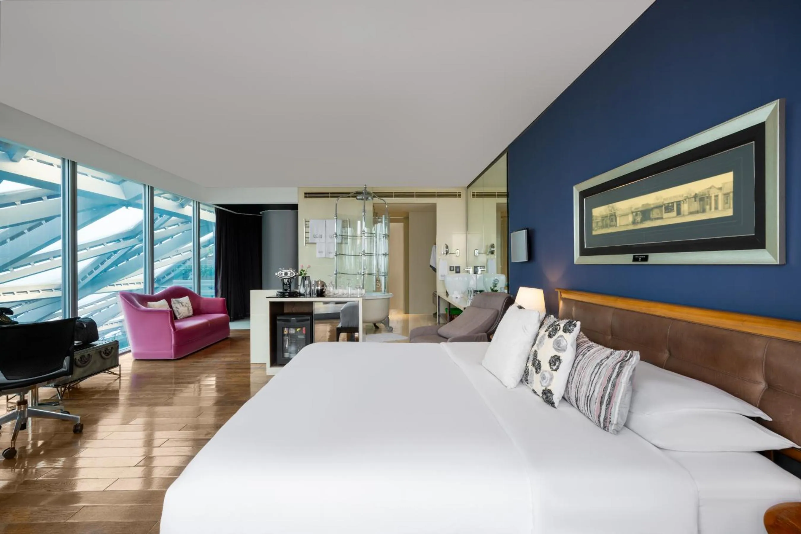 Bed in Hotel Éclat Beijing