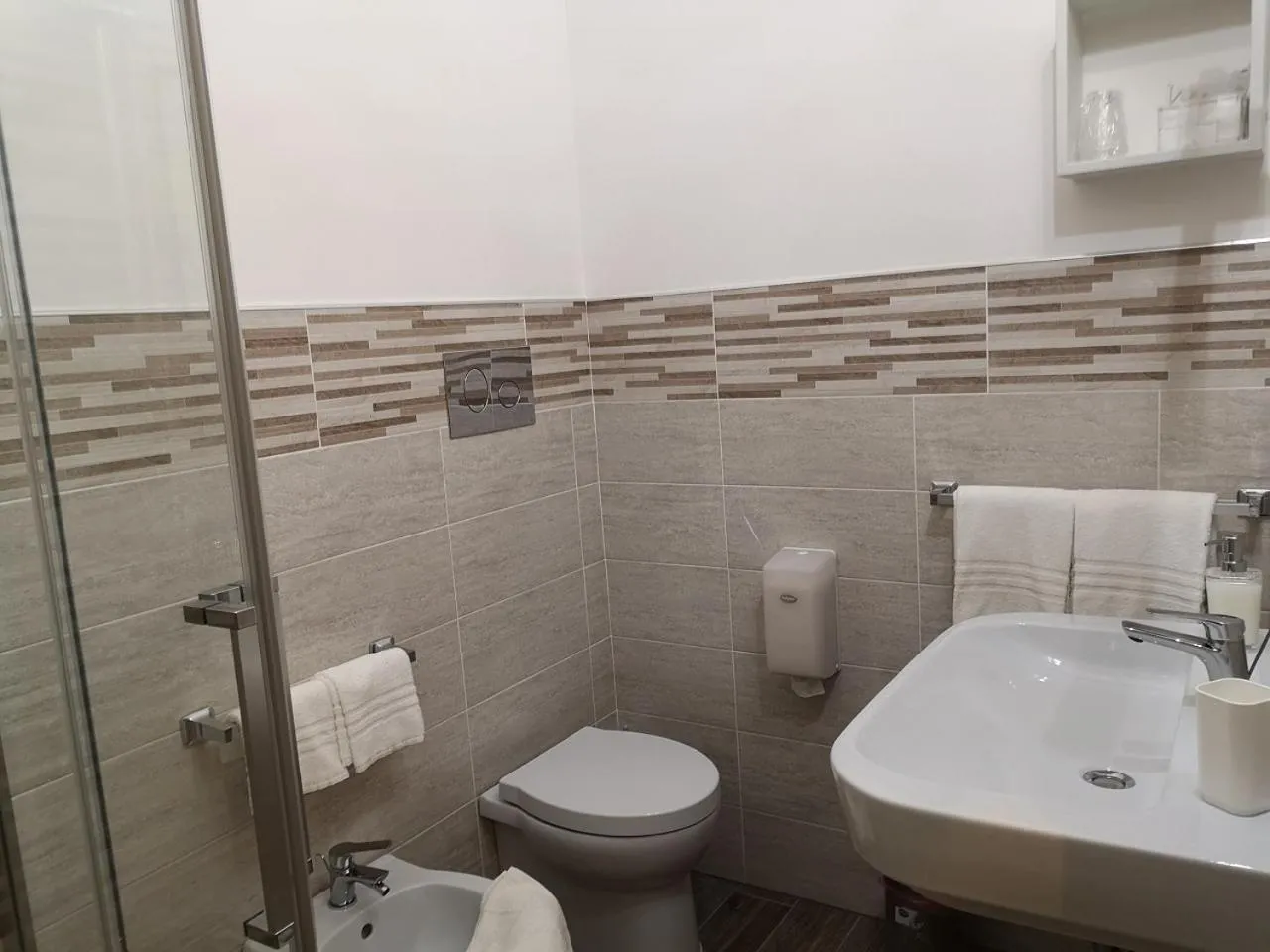 Shower in La Dimora del Passante